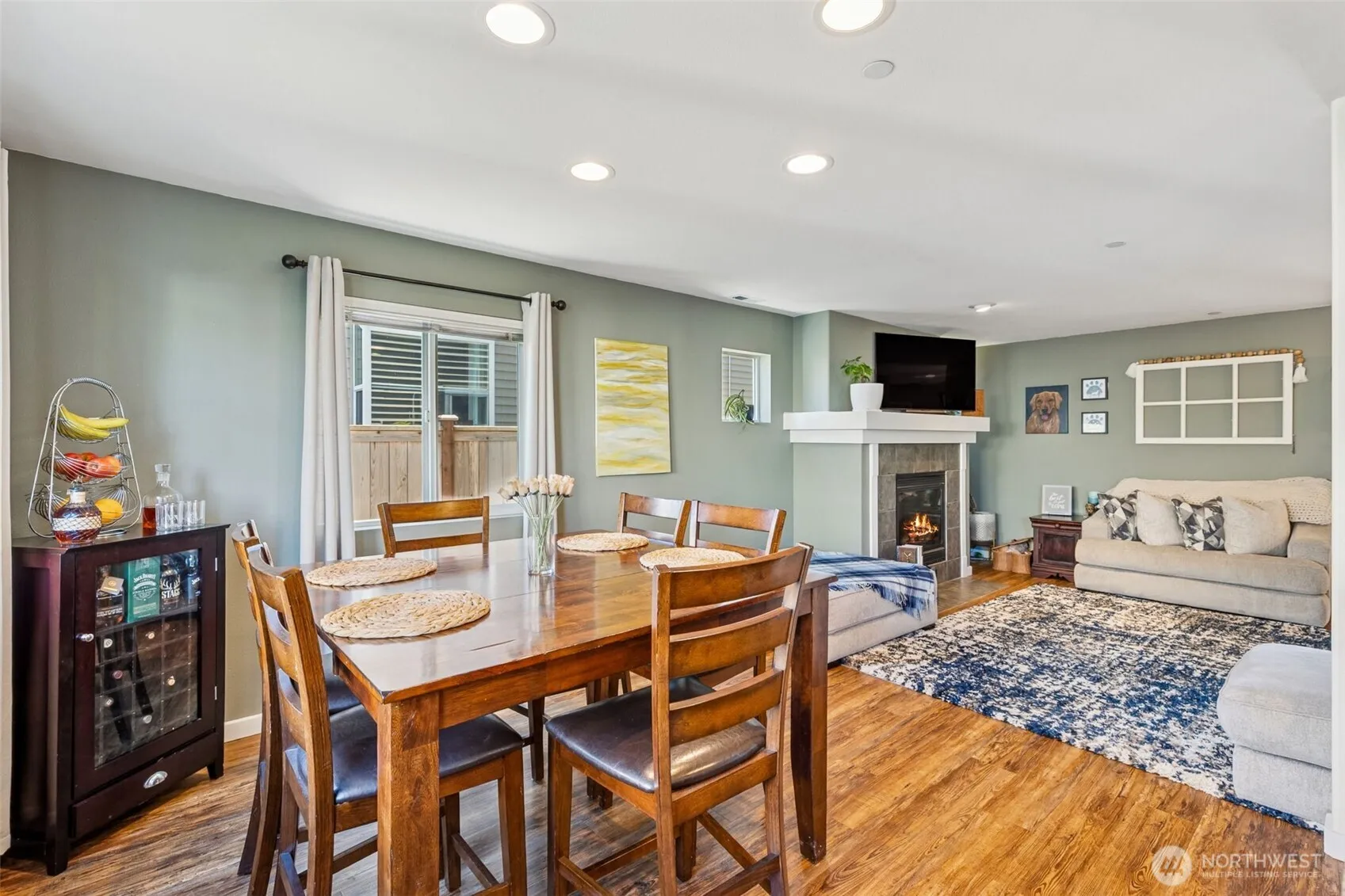 Property photo for 1718 Brown Avenue, Dupont photo 4
