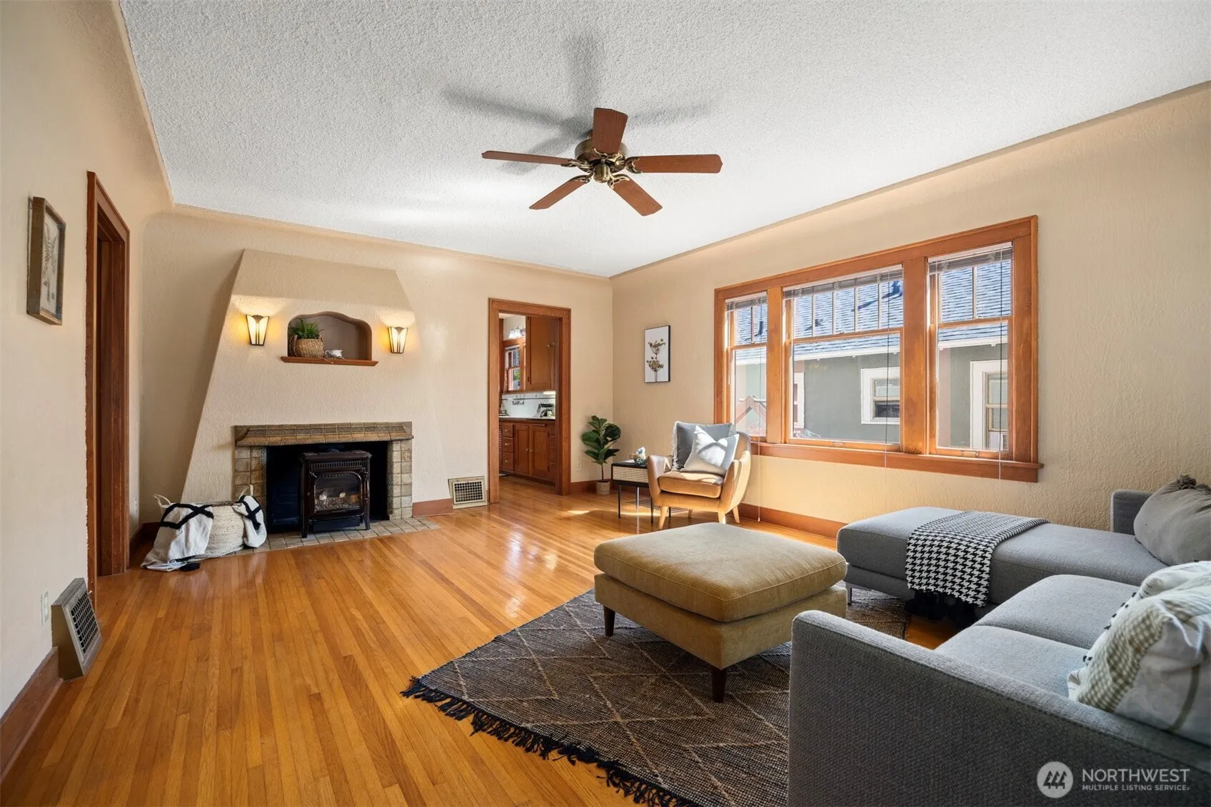 Property photo for 2418 Ellis Street, Bellingham photo 5