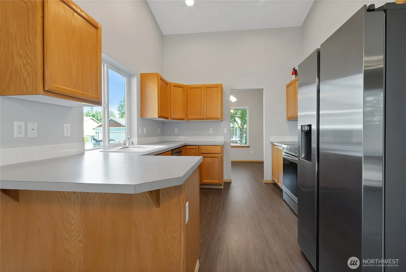 Property photo for 18414 39th Avenue E, Tacoma photo 5