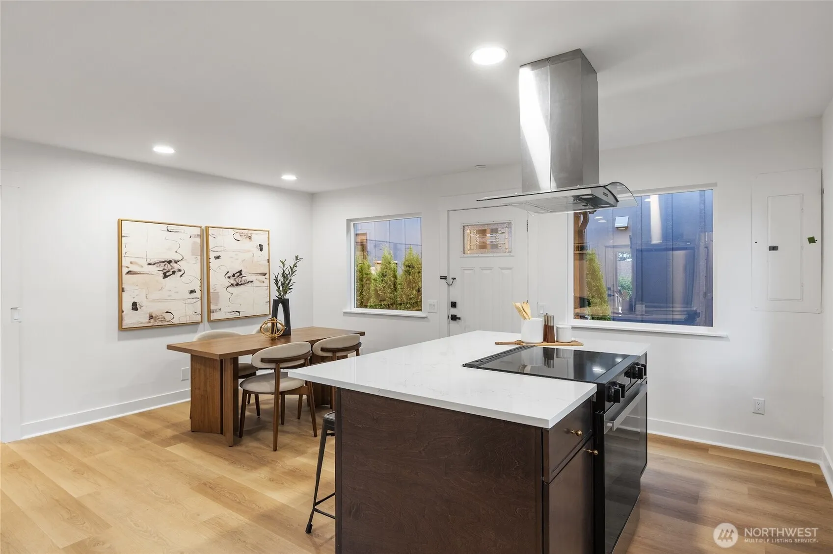 Property photo for 11550 22nd Avenue Ne, Seattle photo 5