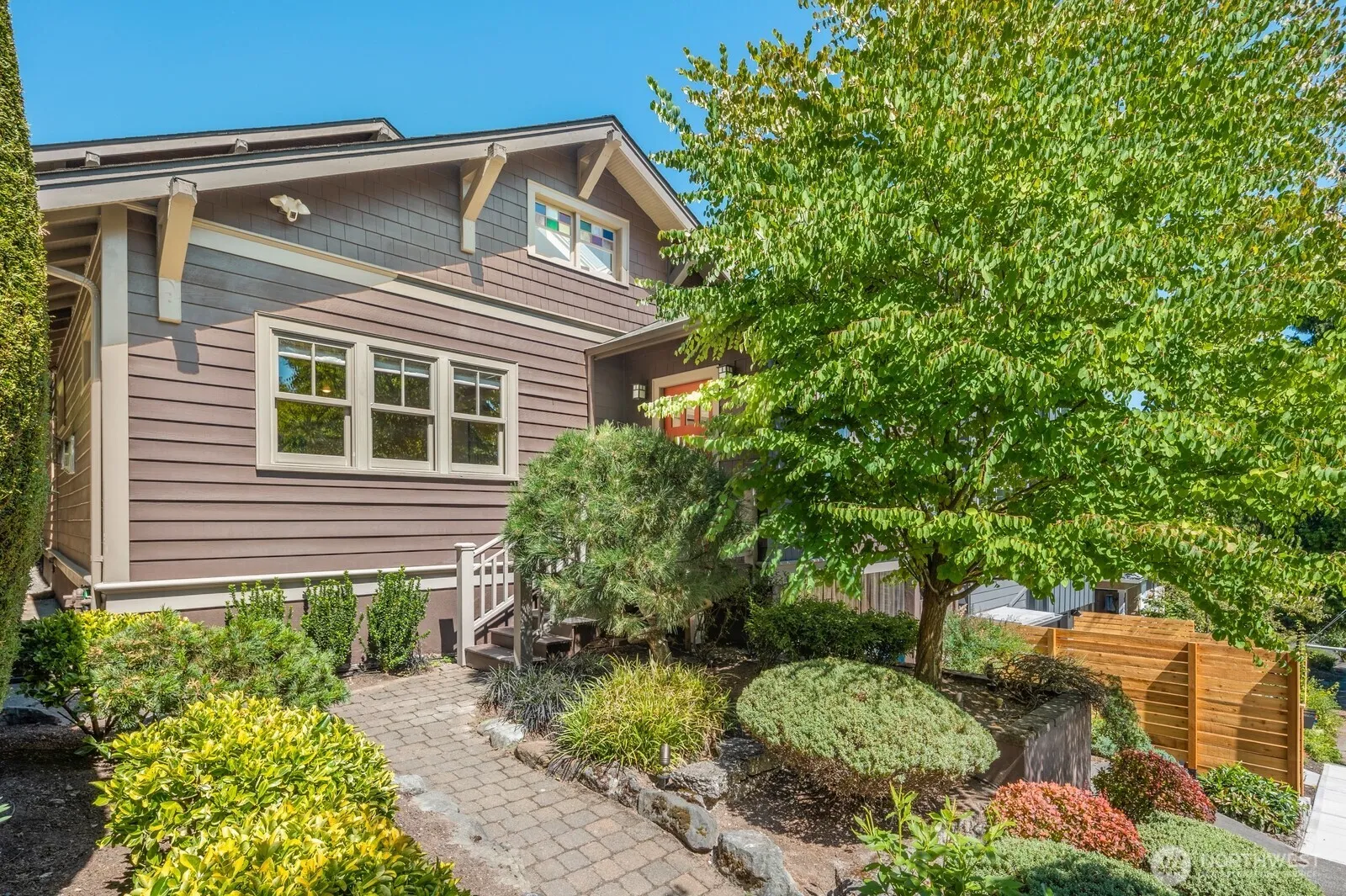 Property photo for 2614 E Roy Street, Seattle