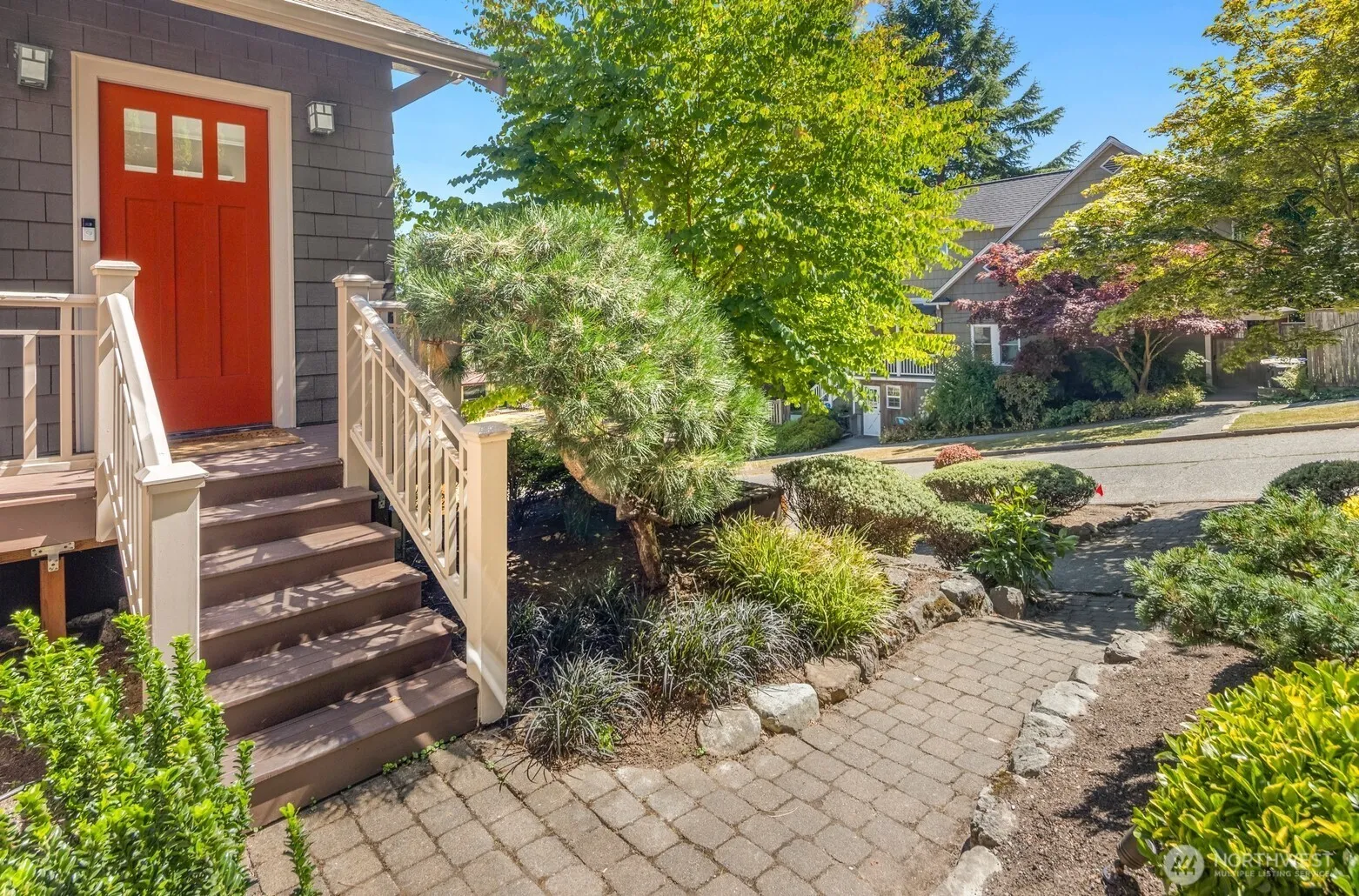 Property photo for 2614 E Roy Street, Seattle photo 2