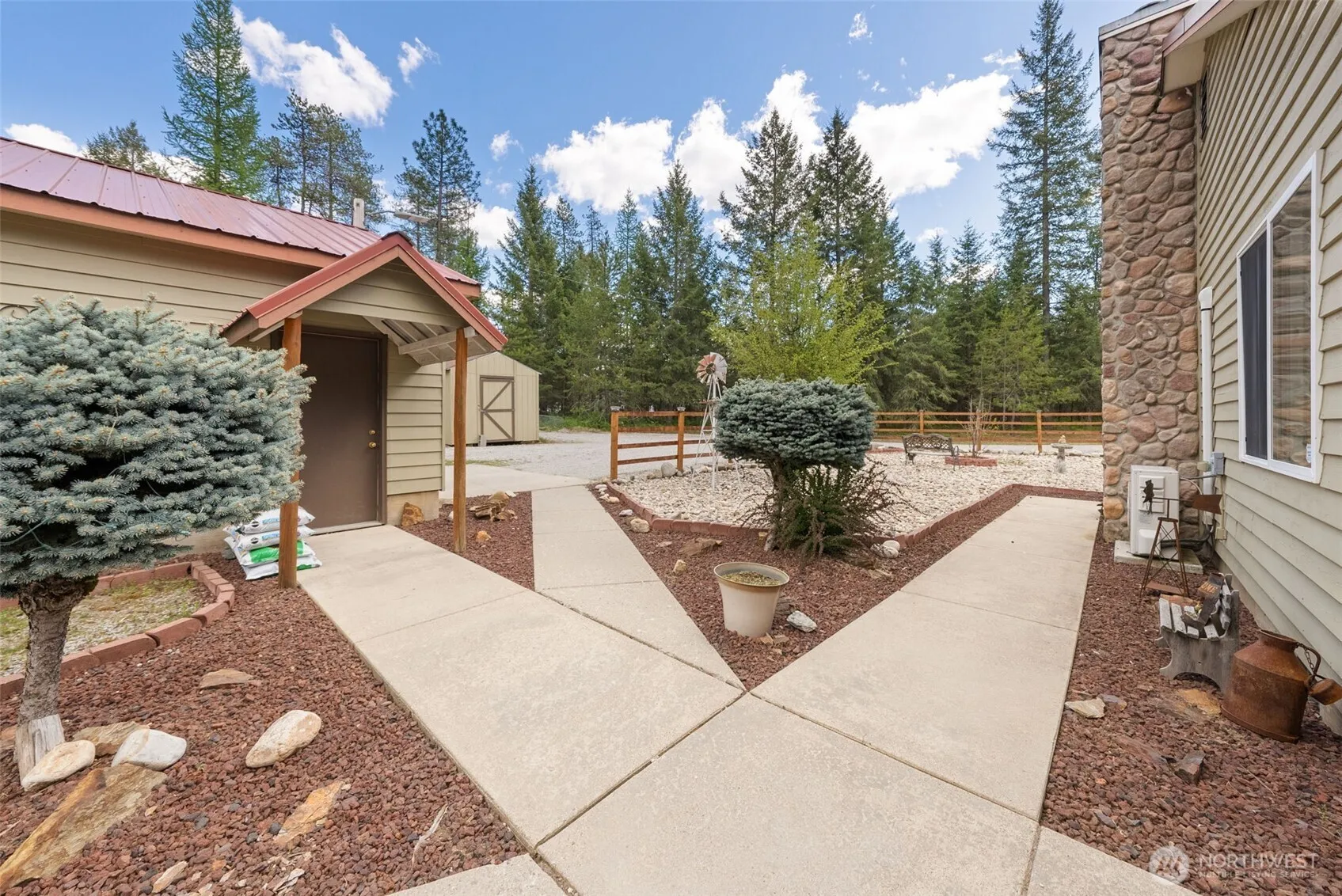 Property photo for 1604 E Telephone Road, Newport photo 4