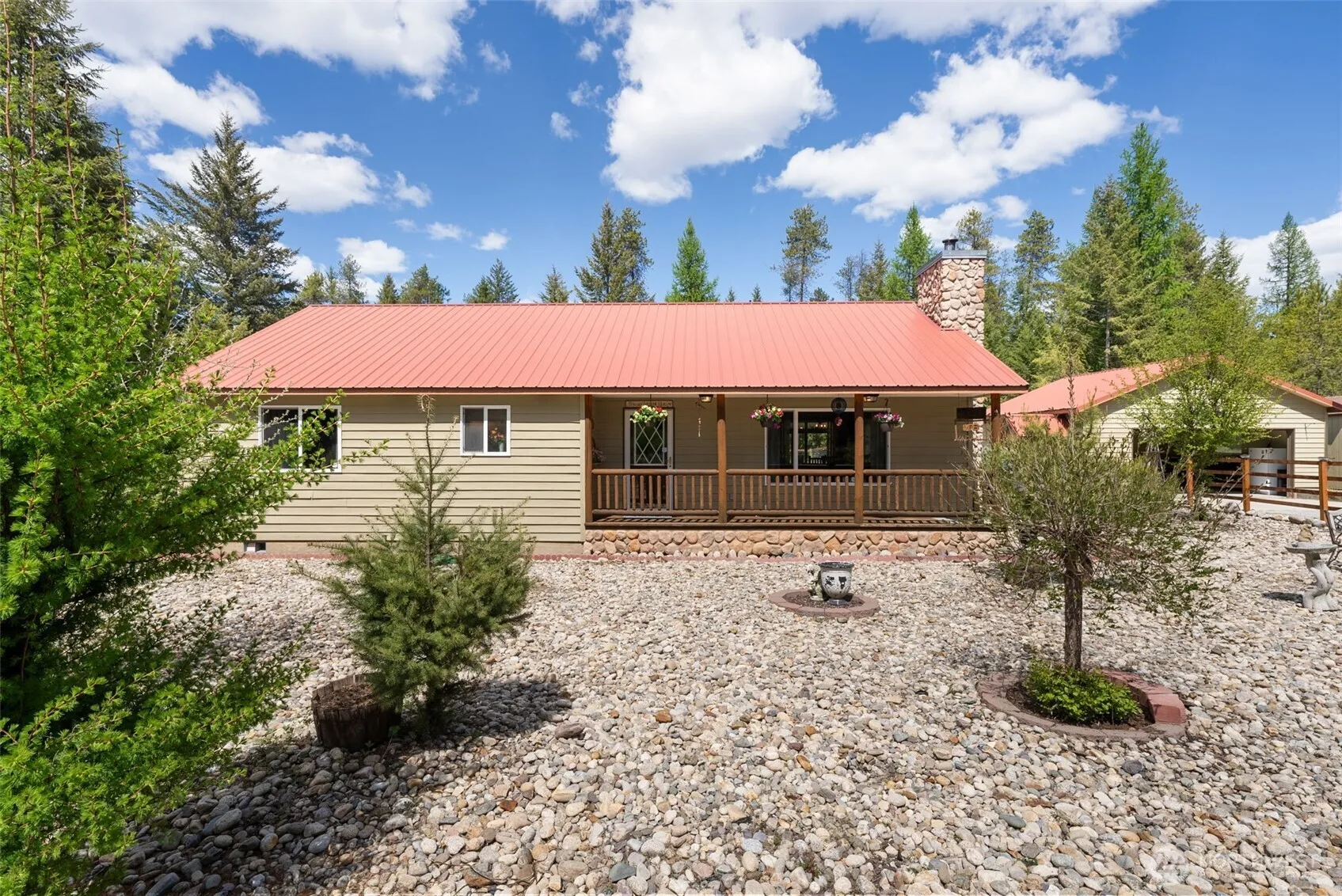 Property photo for 1604 E Telephone Road, Newport