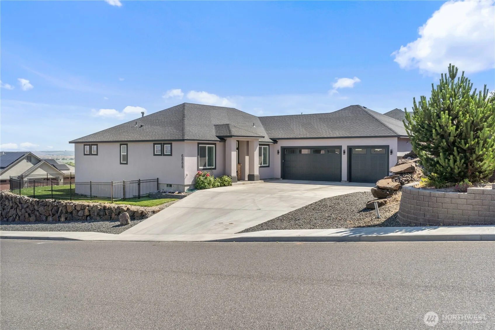 Property photo for 6888 Cyprus Loop, West Richland