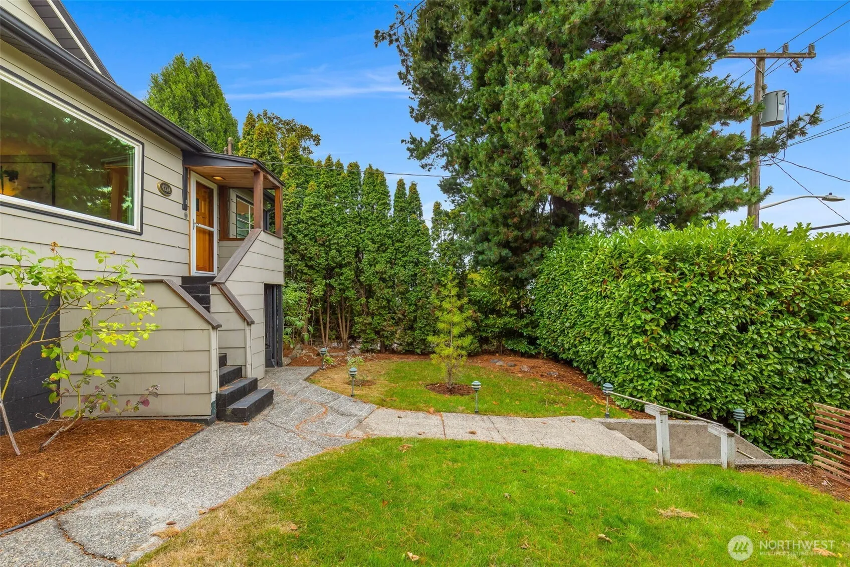 Property photo for 4224 3rd Avenue Nw, Seattle photo 2
