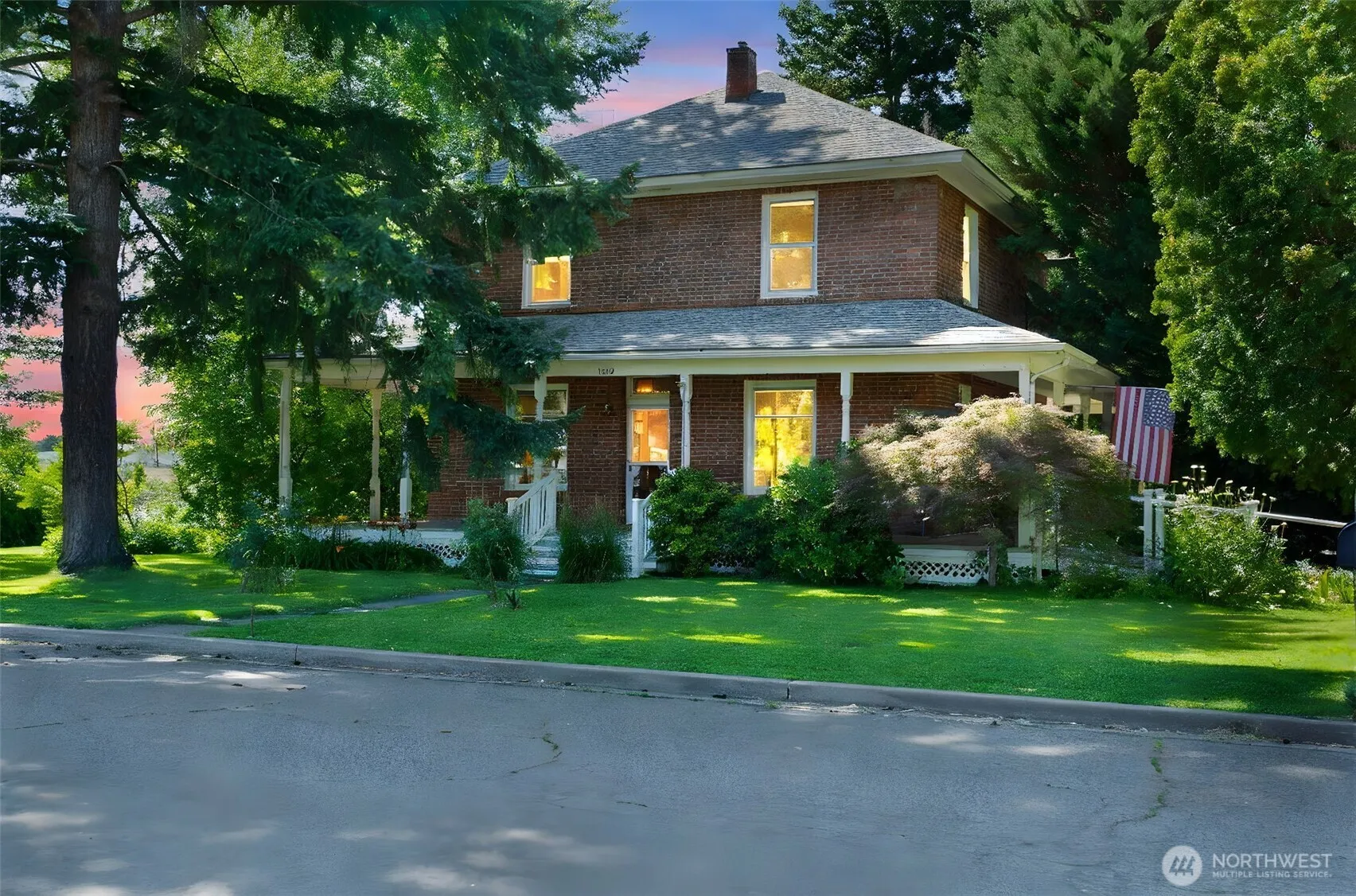 Property photo for 1002 Sherman Ave, Prosser