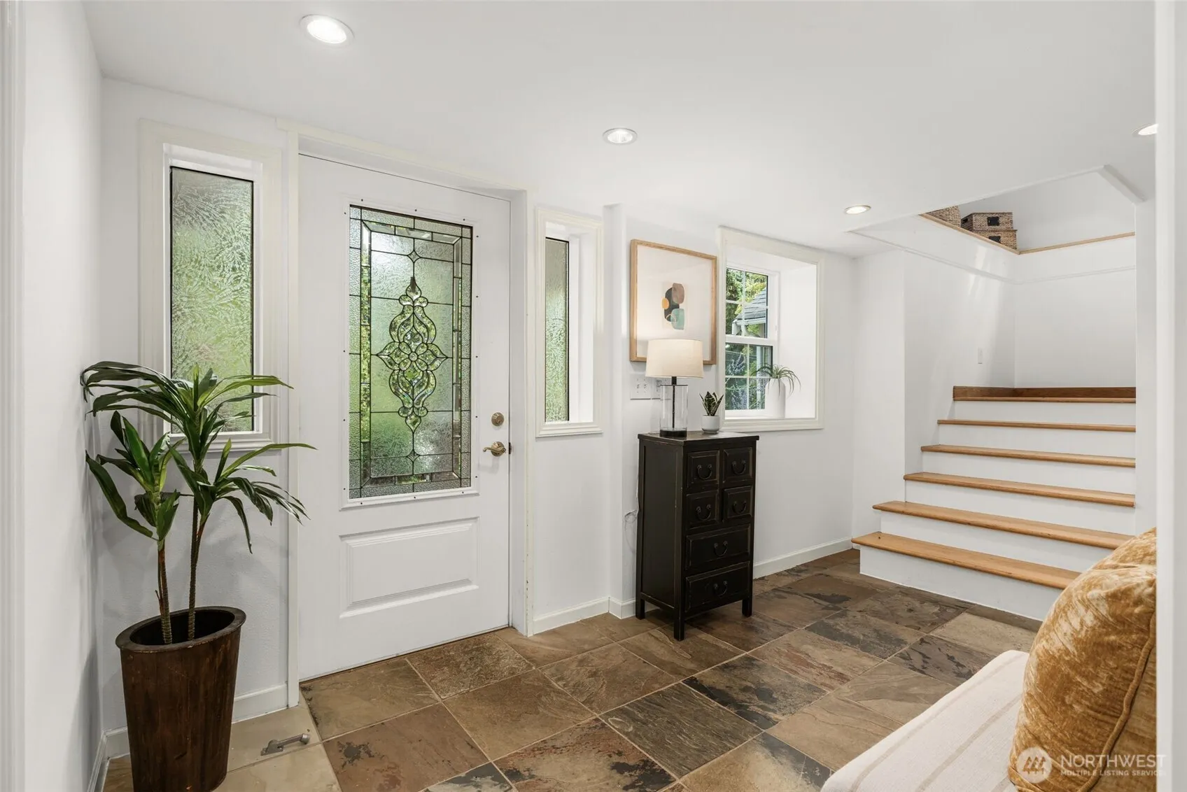 Property photo for 4552 51st Avenue Sw, Seattle photo 4