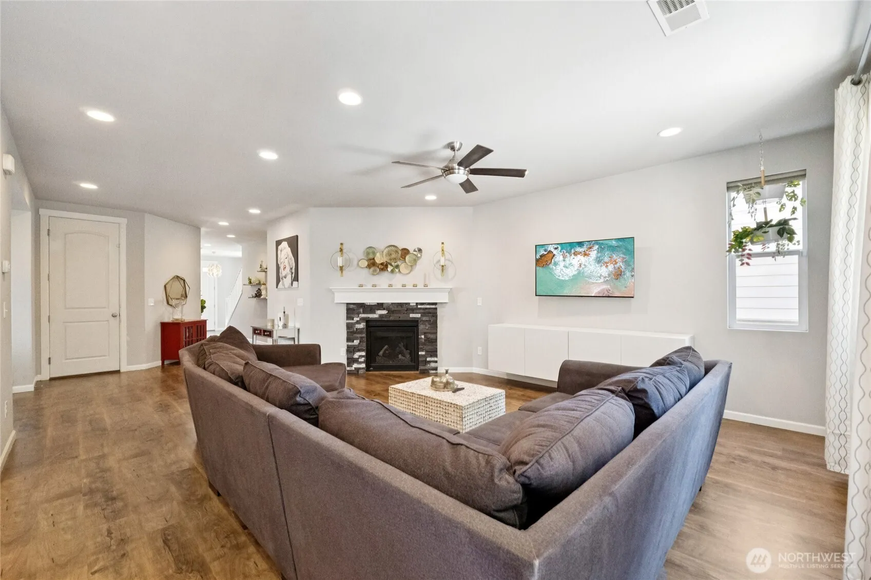 Property photo for 11133 5th Avenue Sw, Seattle photo 5