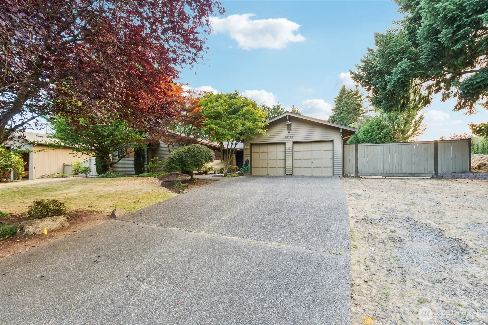 Property photo for 19125 121st Place Se, Renton