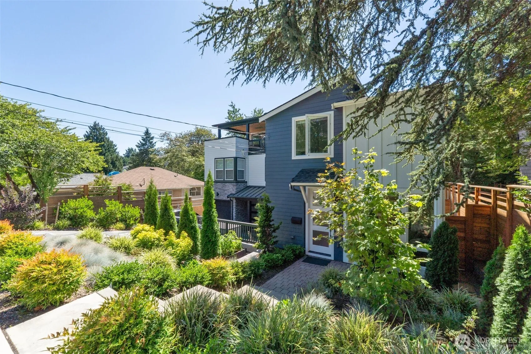Property photo for 3537 Ne 93rd Street, Seattle photo 3
