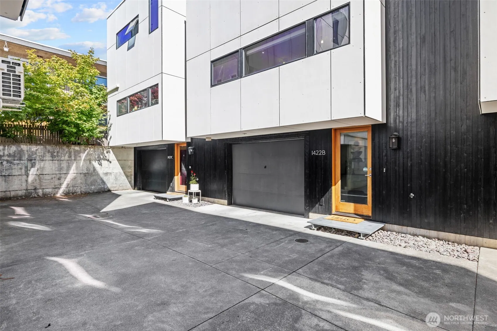 Property photo for 1422 Nw 64th Street #b, Seattle photo 3