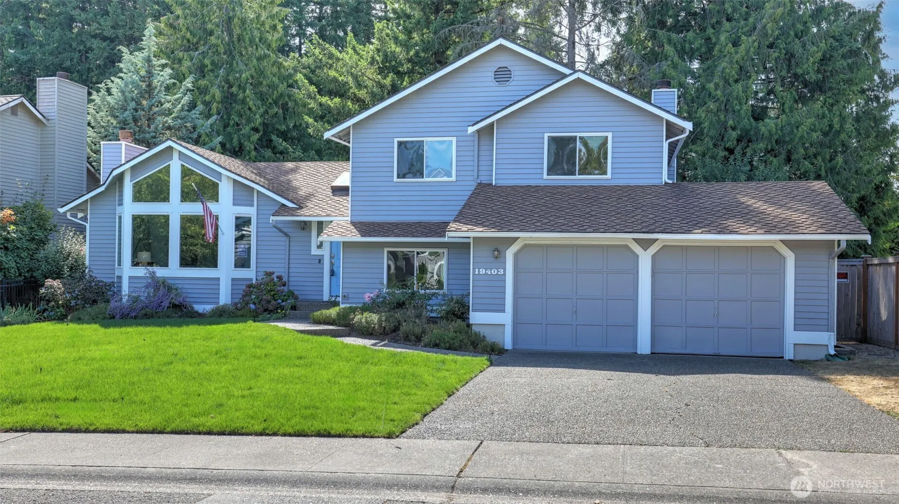 Property photo for 19403 133rd Avenue Se, Renton photo 2