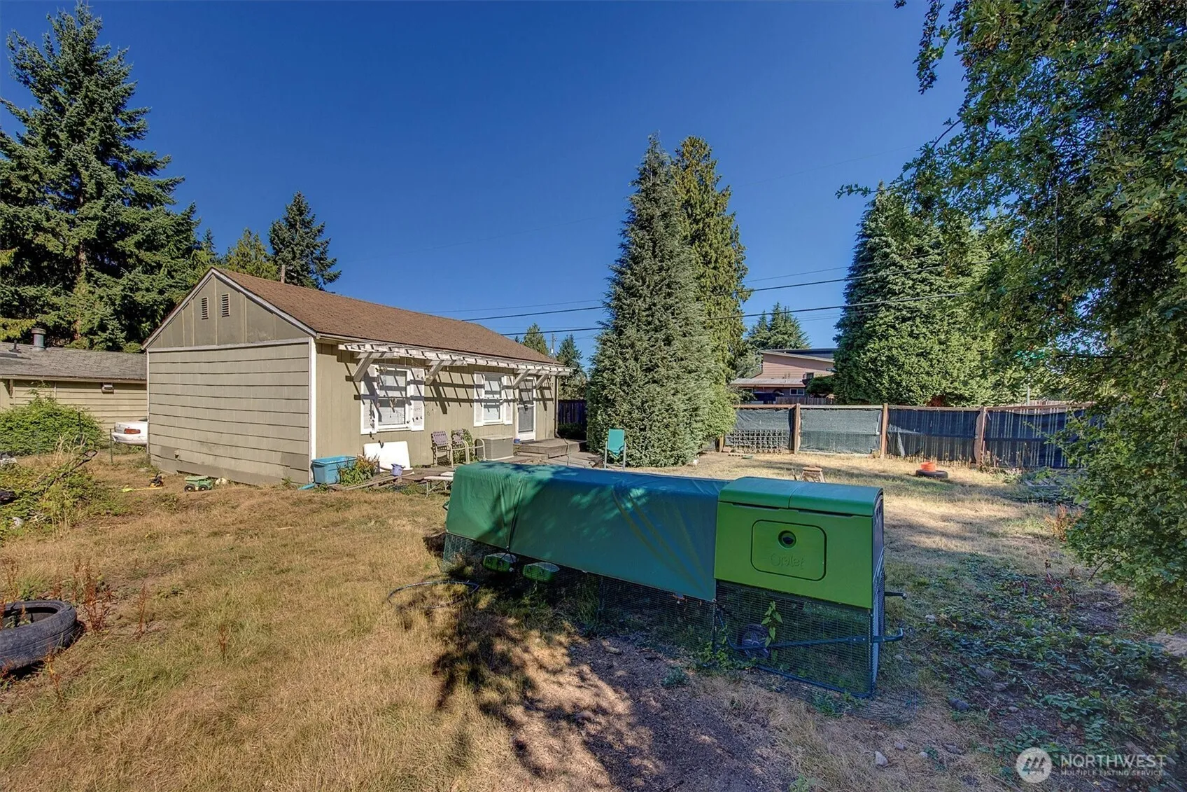 Property photo for 13757 39th Avenue Ne, Seattle photo 3