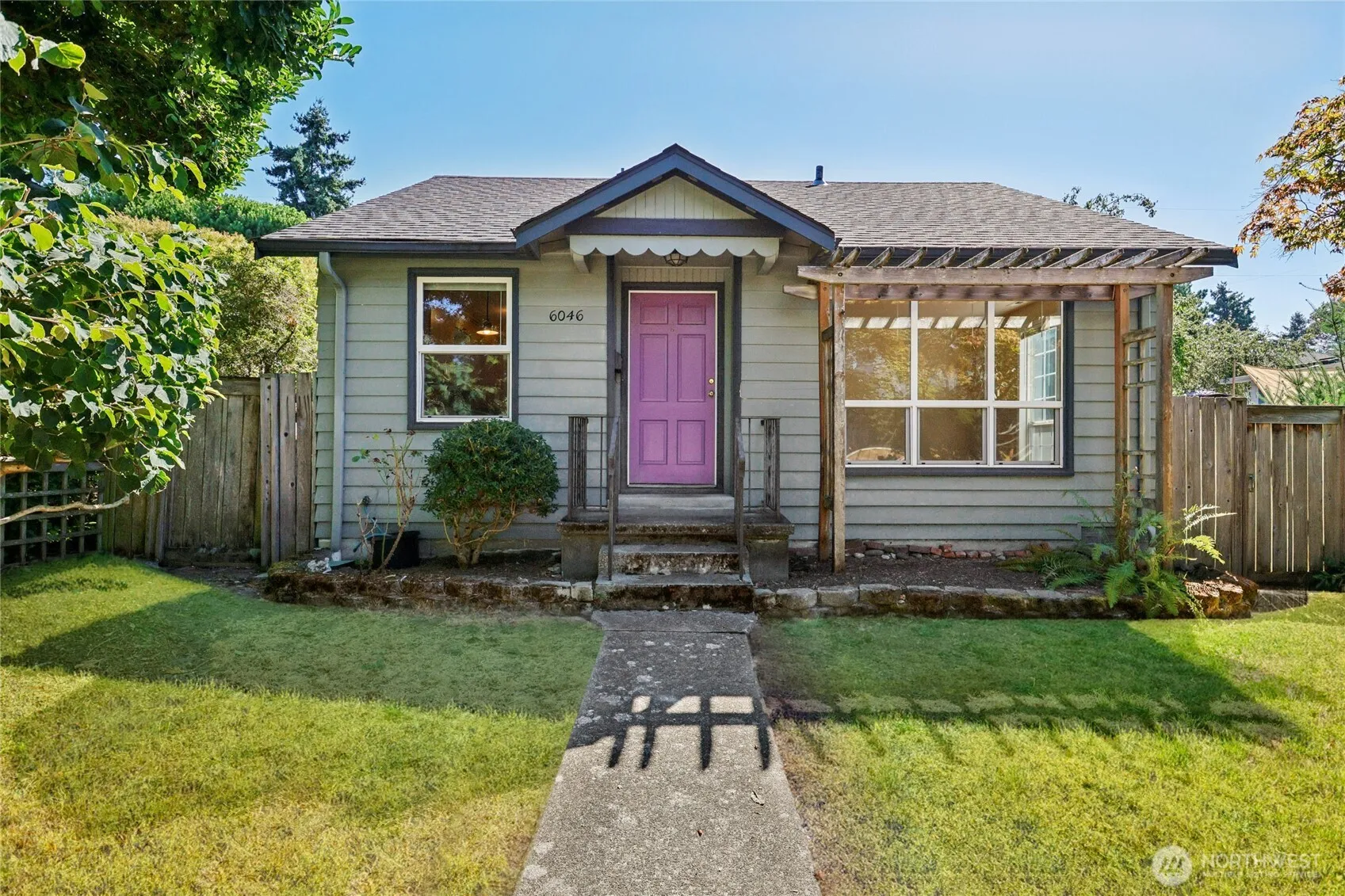 Property photo for 6046 46th Avenue Sw, Seattle