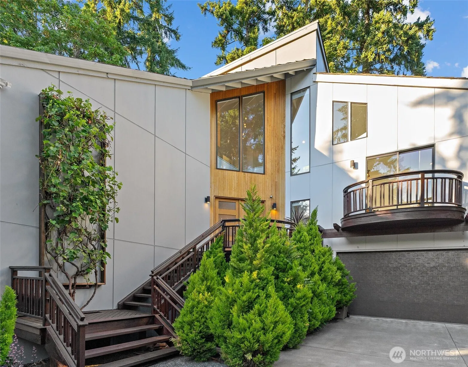 Property photo for 10058 Se 16th Street, Bellevue photo 5