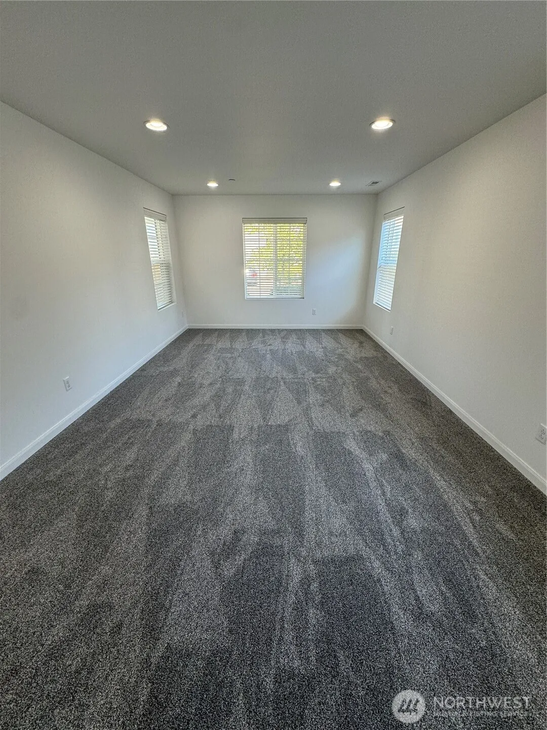 Property photo for 1077 Hiton Circle, Dupont photo 4