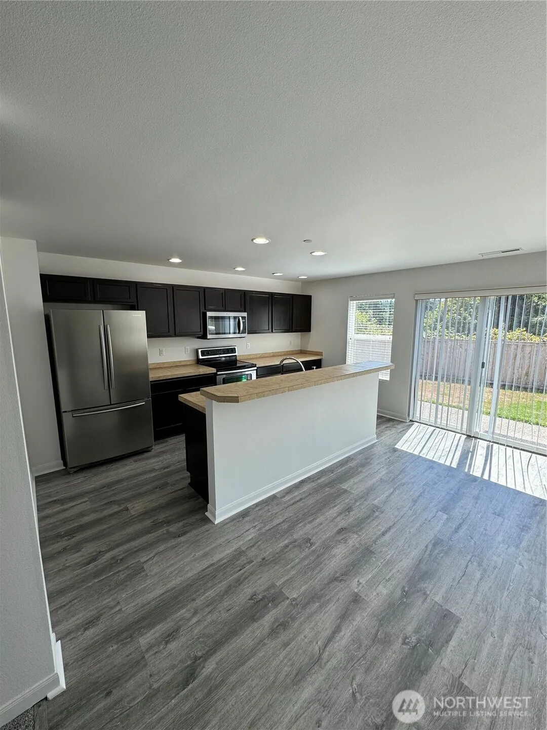 Property photo for 1077 Hiton Circle, Dupont photo 5