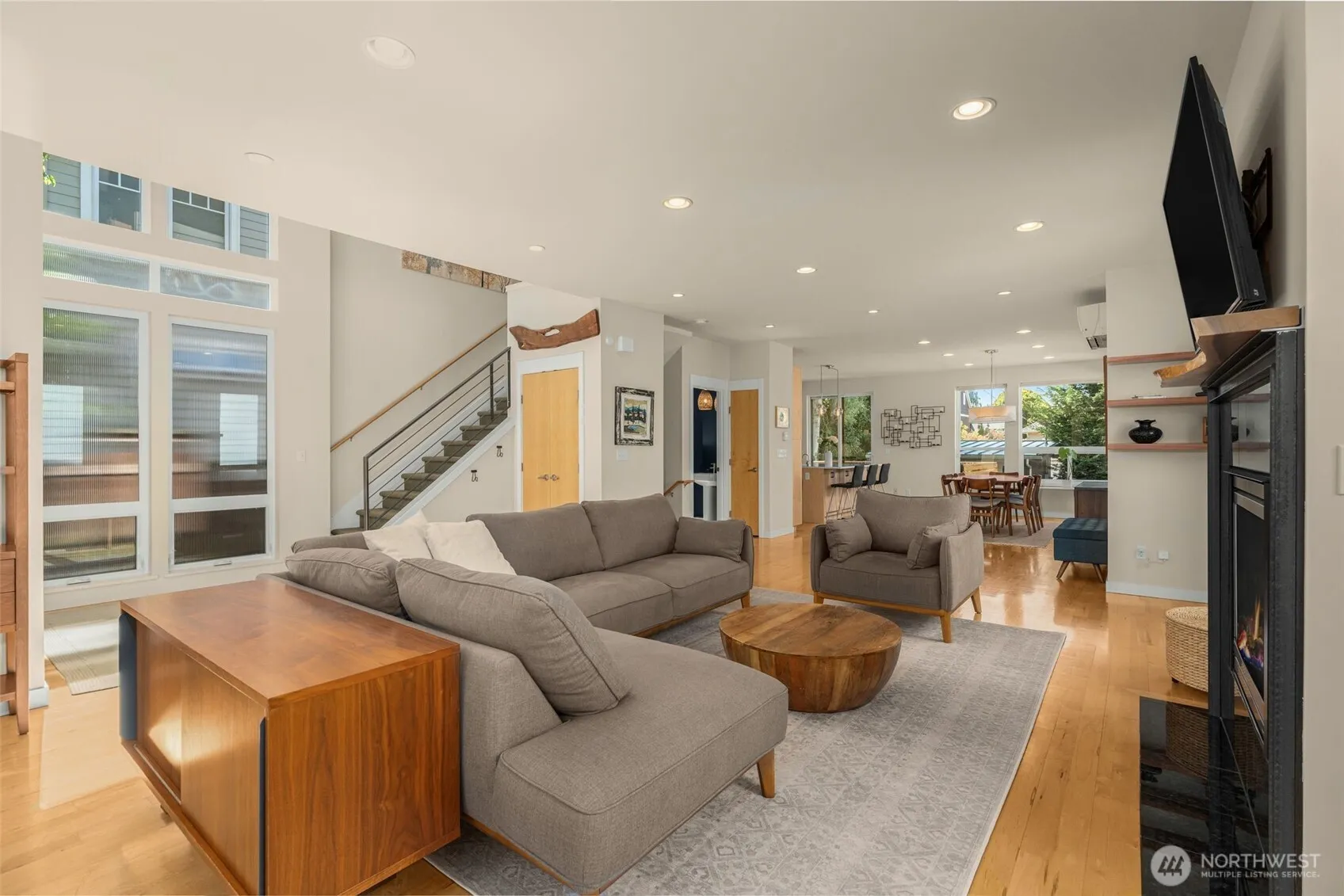 Property photo for 1711 44th Avenue Sw, Seattle photo 5