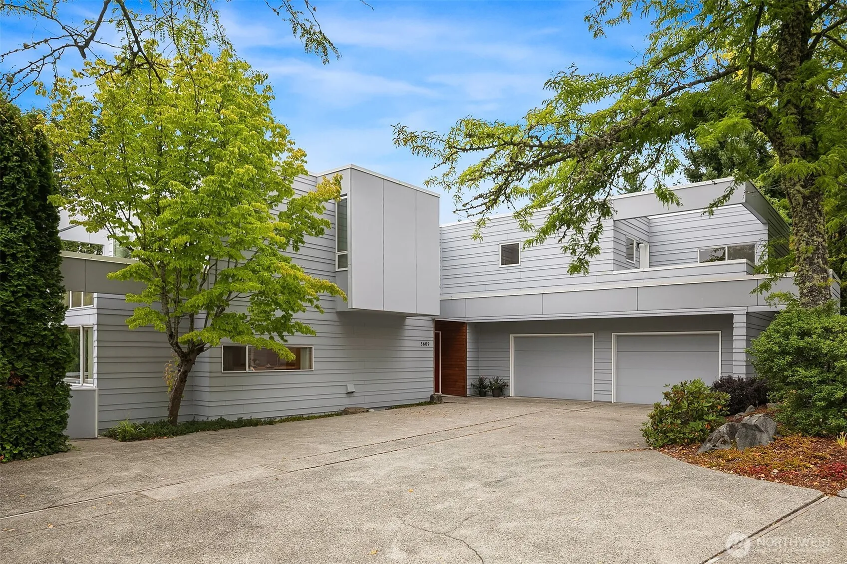Property photo for 5609 145th Avenue Se, Bellevue