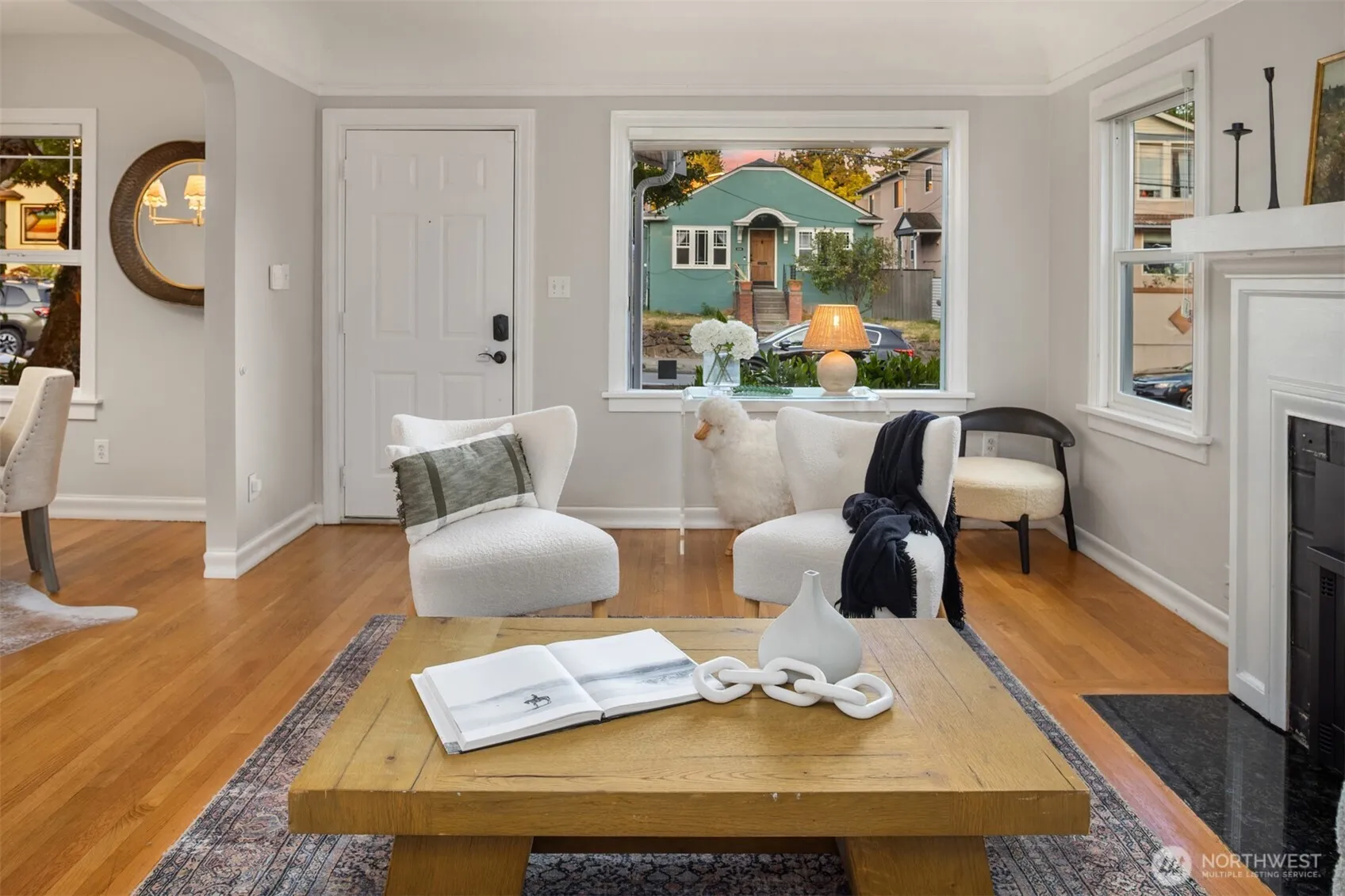 Property photo for 6245 25th Avenue Ne, Seattle photo 5