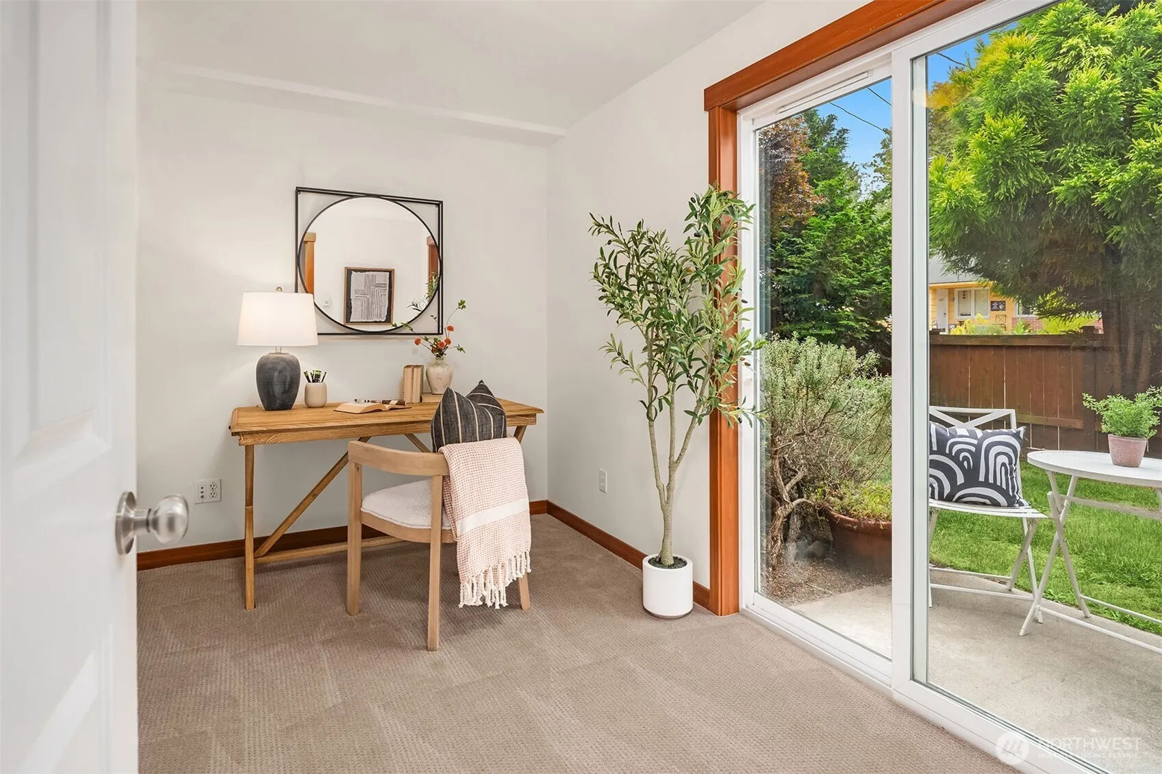 Property photo for 10411 Alderbrook Place Nw, Seattle photo 3