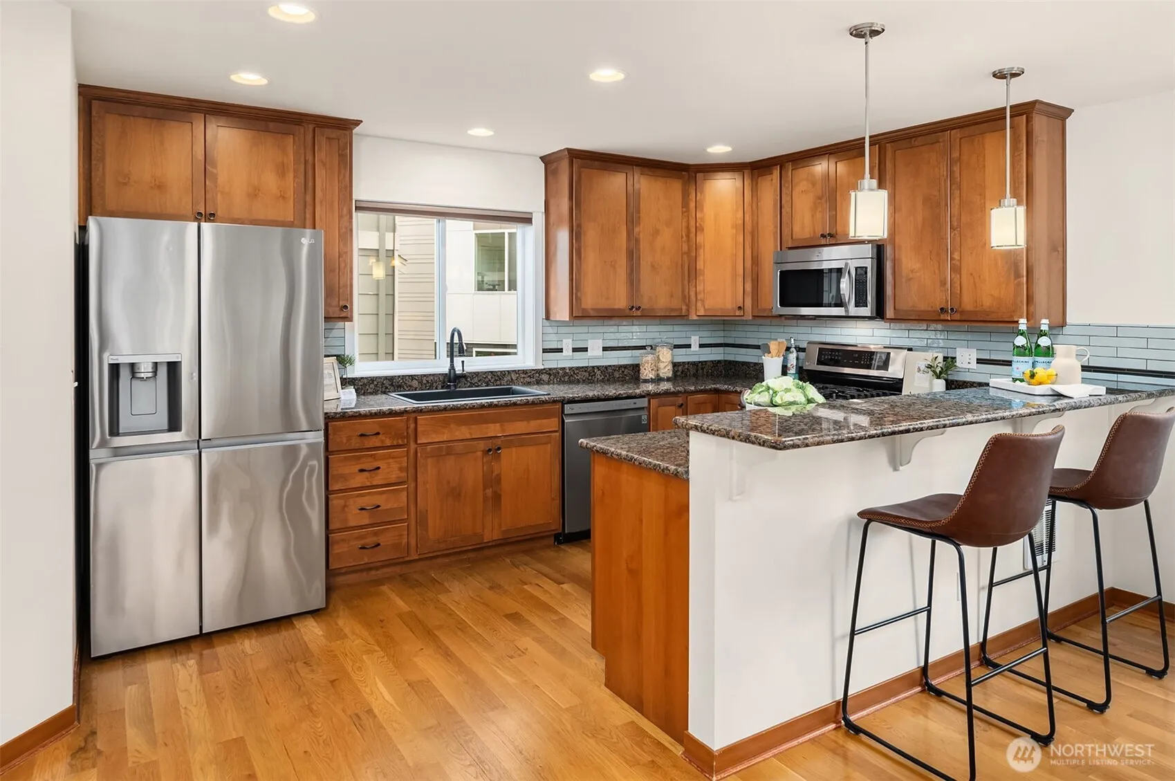 Property photo for 10411 Alderbrook Place Nw, Seattle photo 4