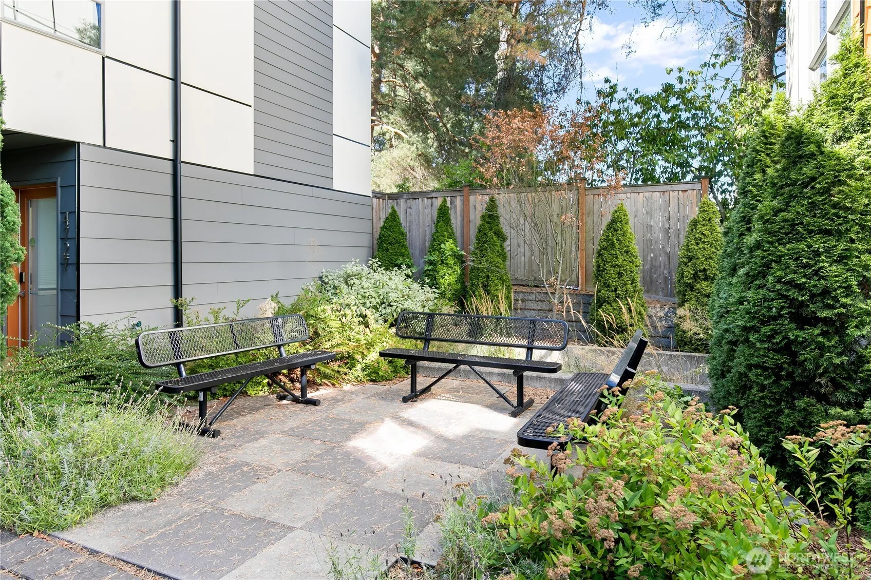 Property photo for 4725 35th Avenue S, Seattle photo 3