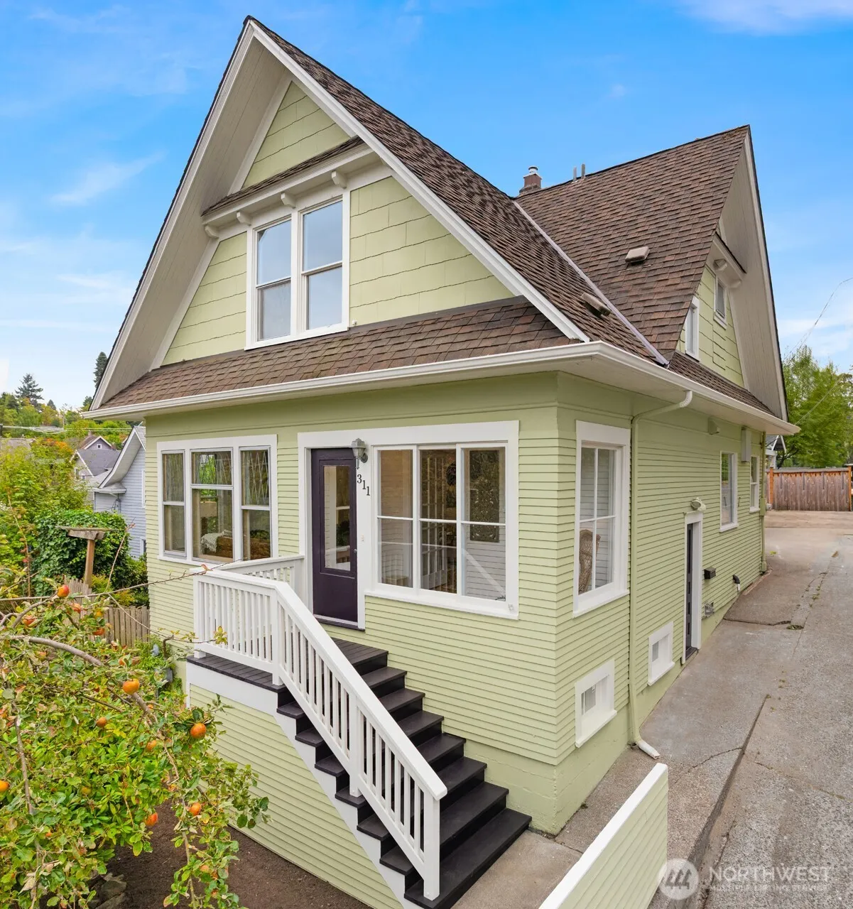 Property photo for 311 W Smith Street, Seattle photo 3