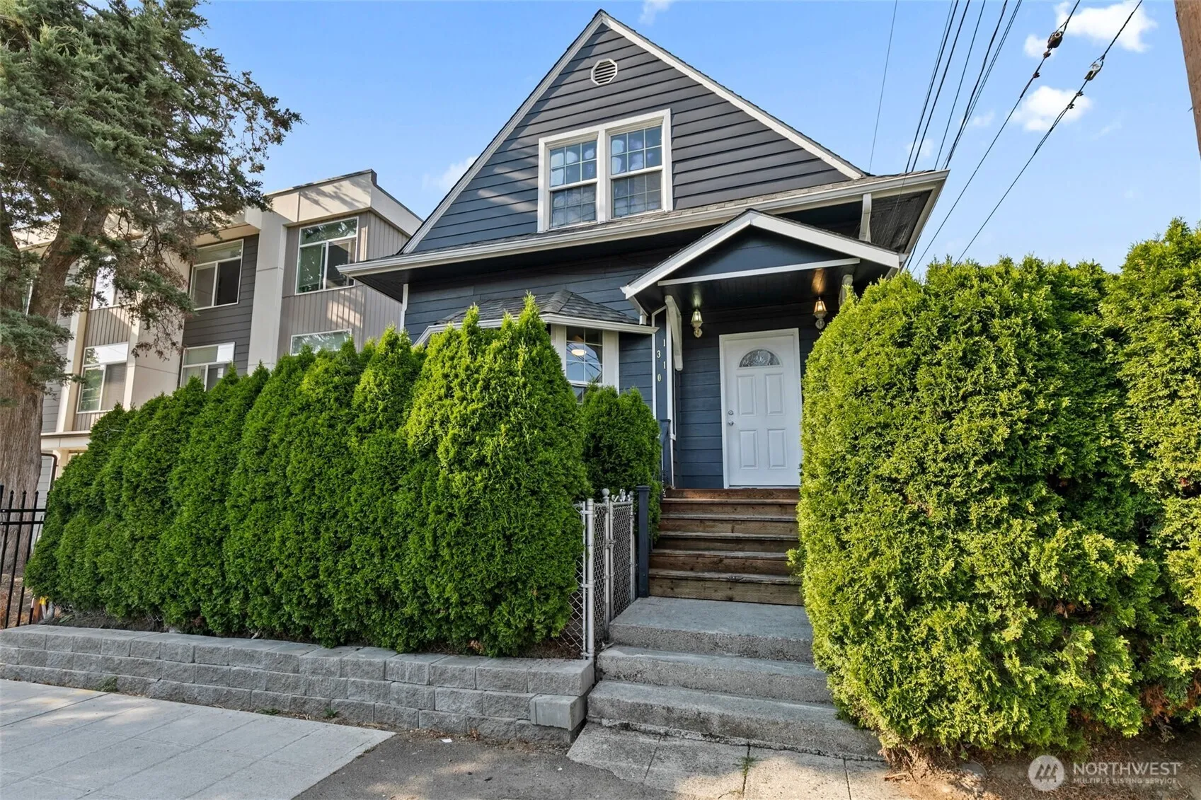 Property photo for 1310 Ne 52nd Street, Seattle