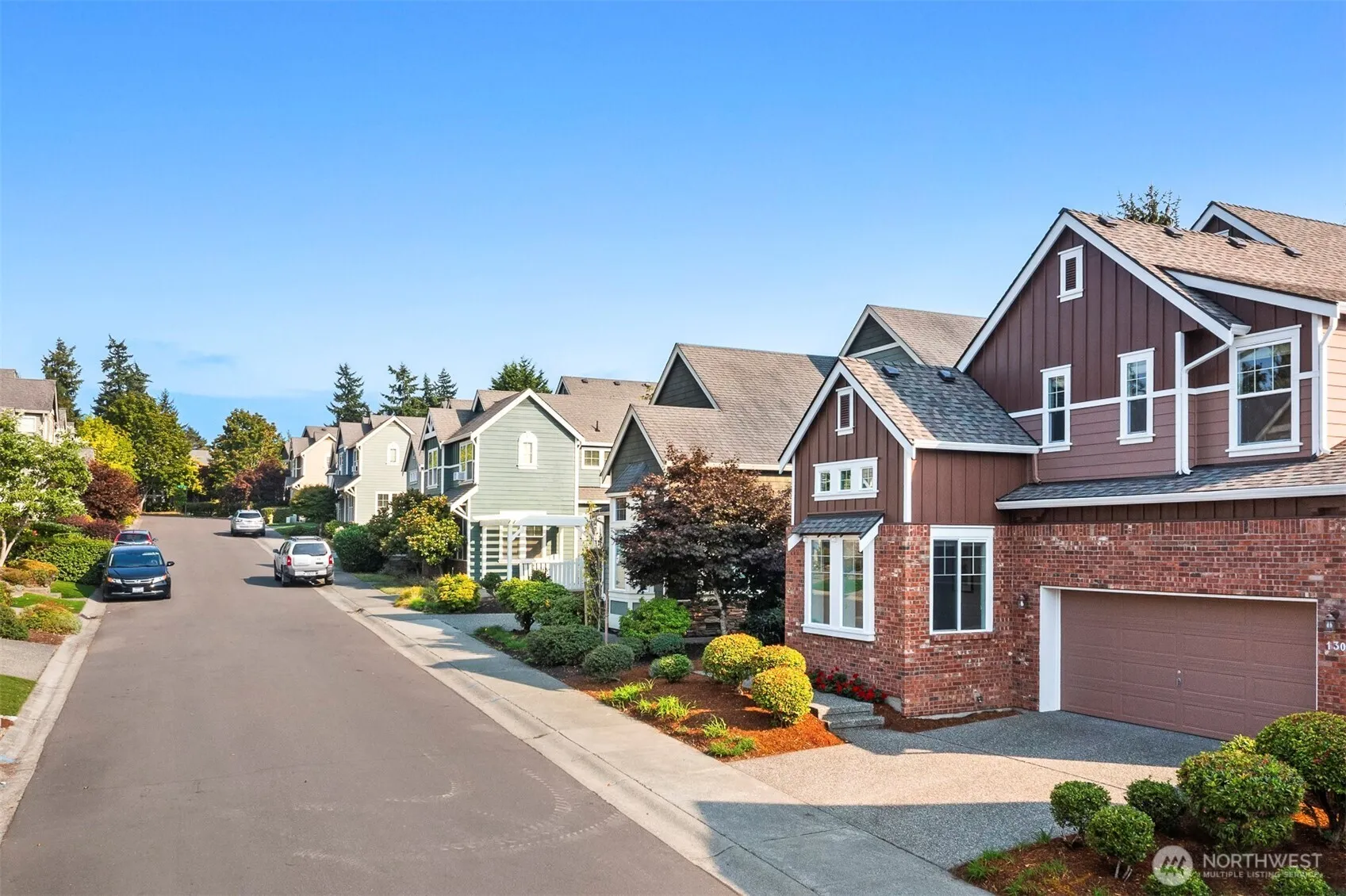 Property photo for 13047 Ne 138th Place, Kirkland photo 2