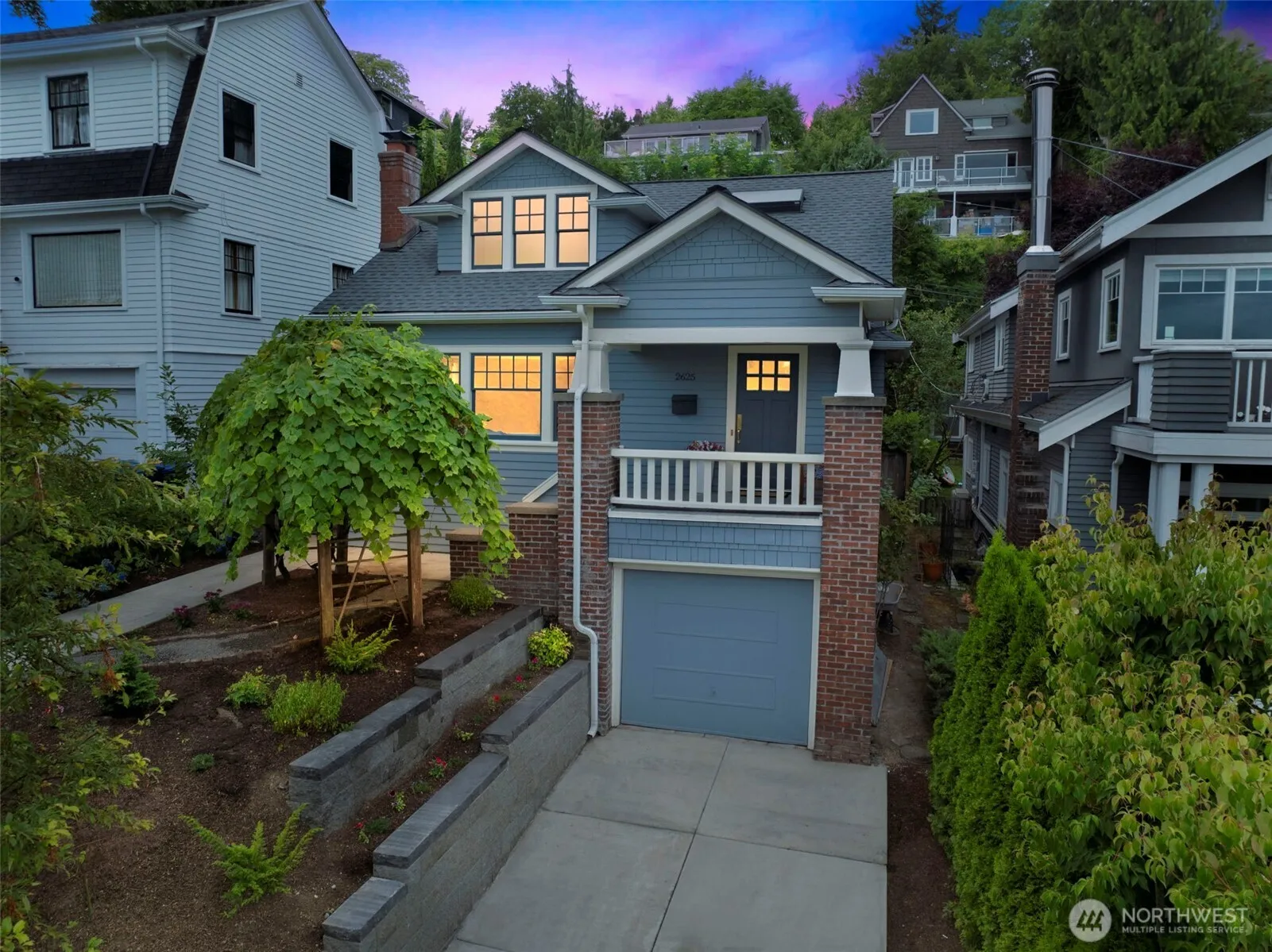 Property photo for 2625 11th Avenue E, Seattle