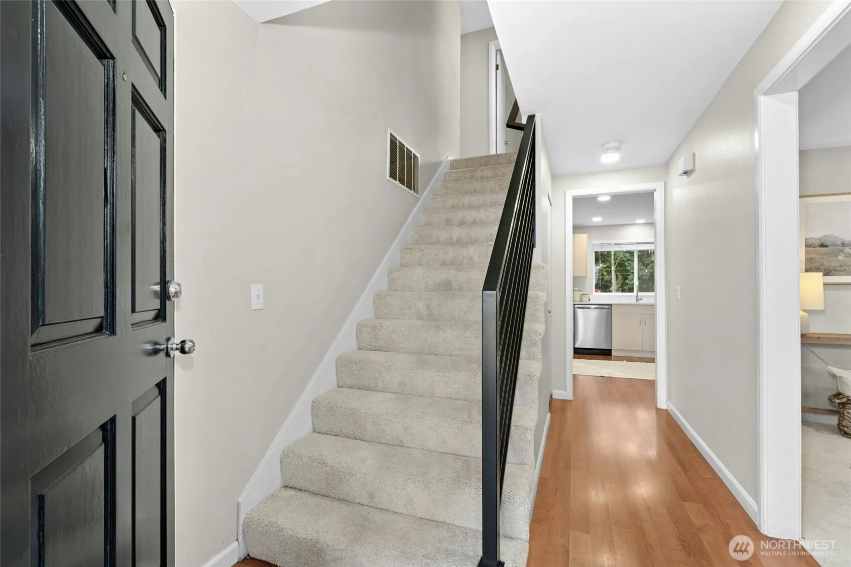 Property photo for 13235 Ne 131st Place, Kirkland photo 4