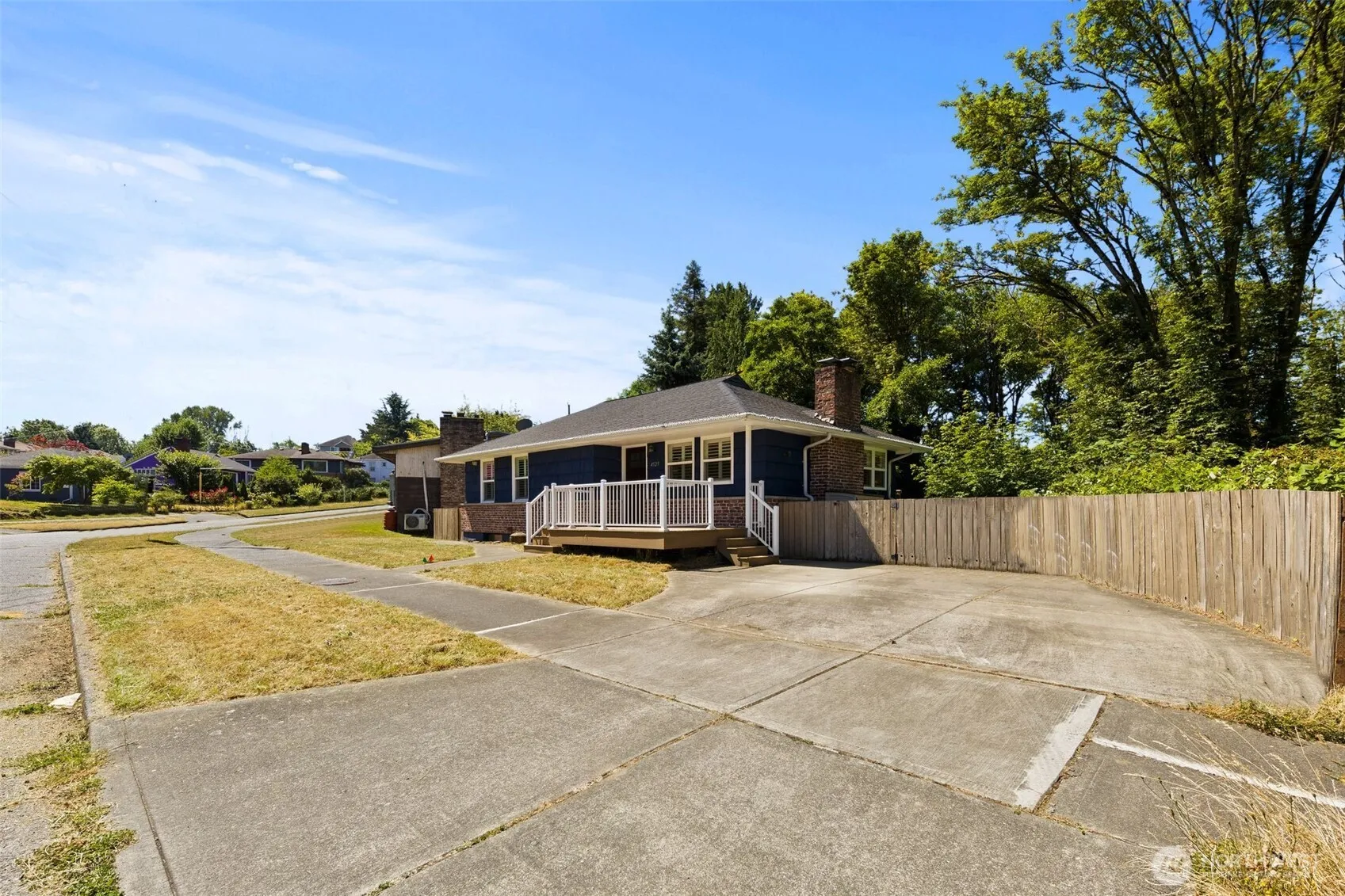 Property photo for 4525 10th Avenue S, Seattle photo 4