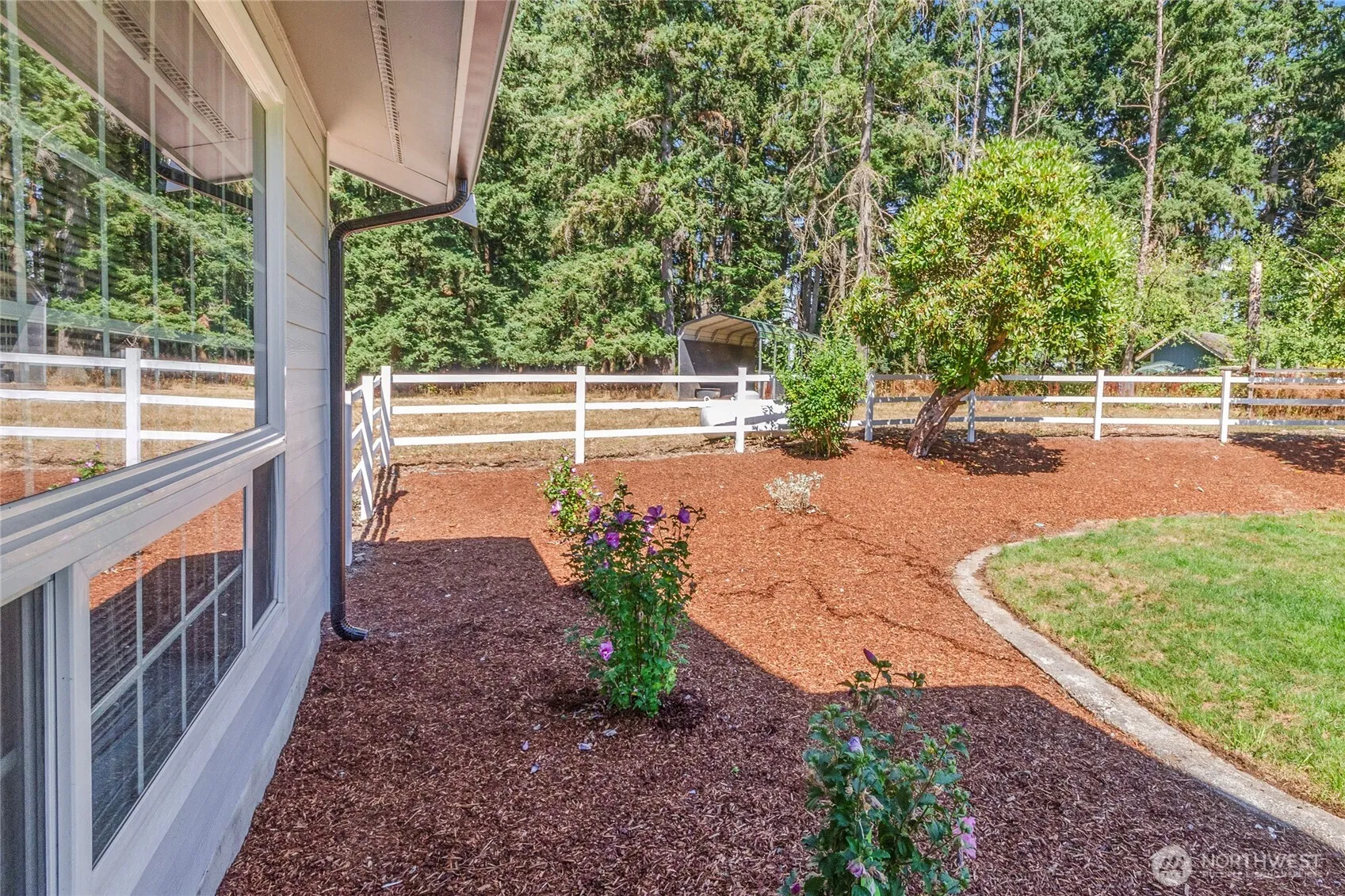 Property photo for 4915 96th Street E, Tacoma photo 2