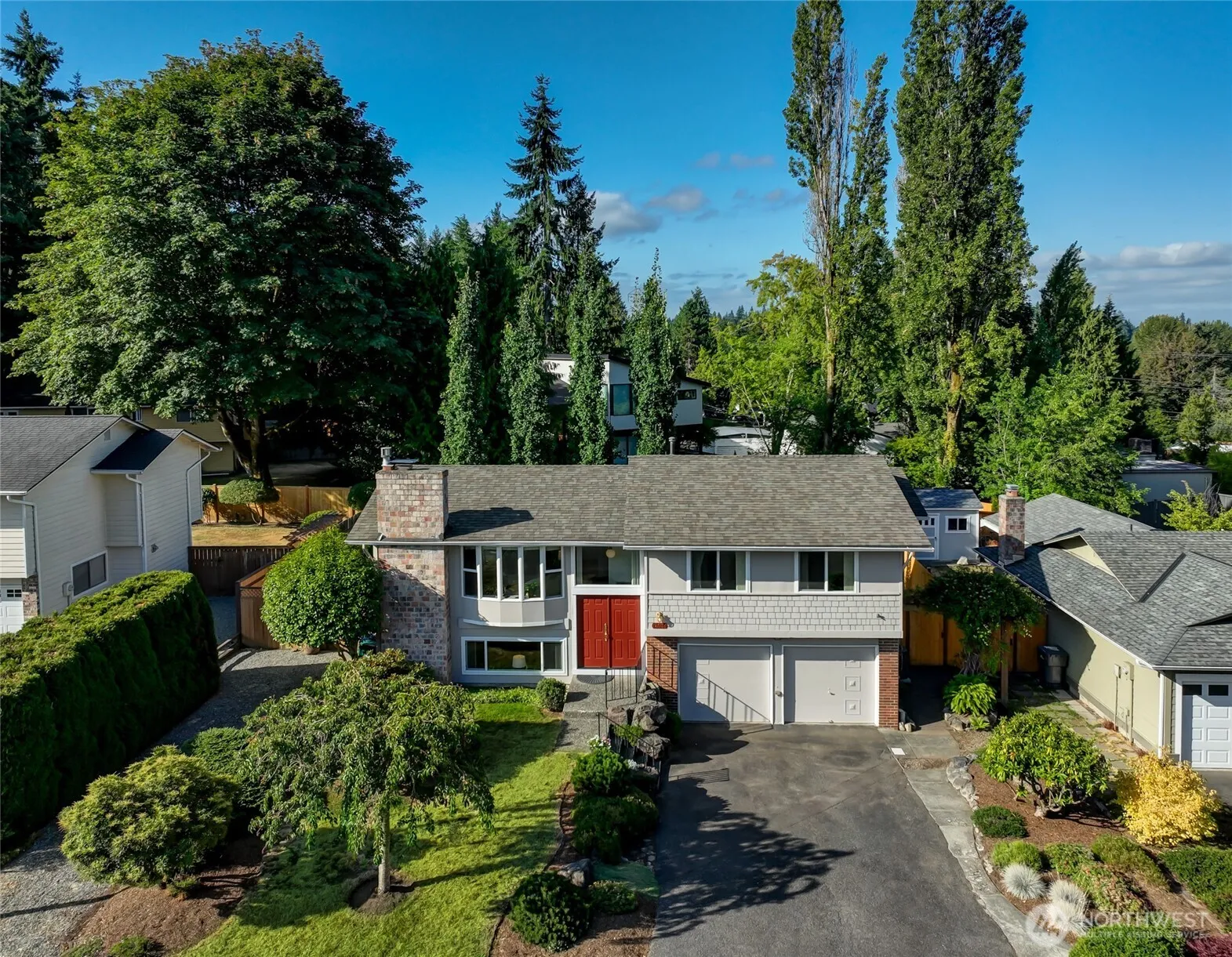 Property photo for 12631 Ne 111th Place, Kirkland photo 3