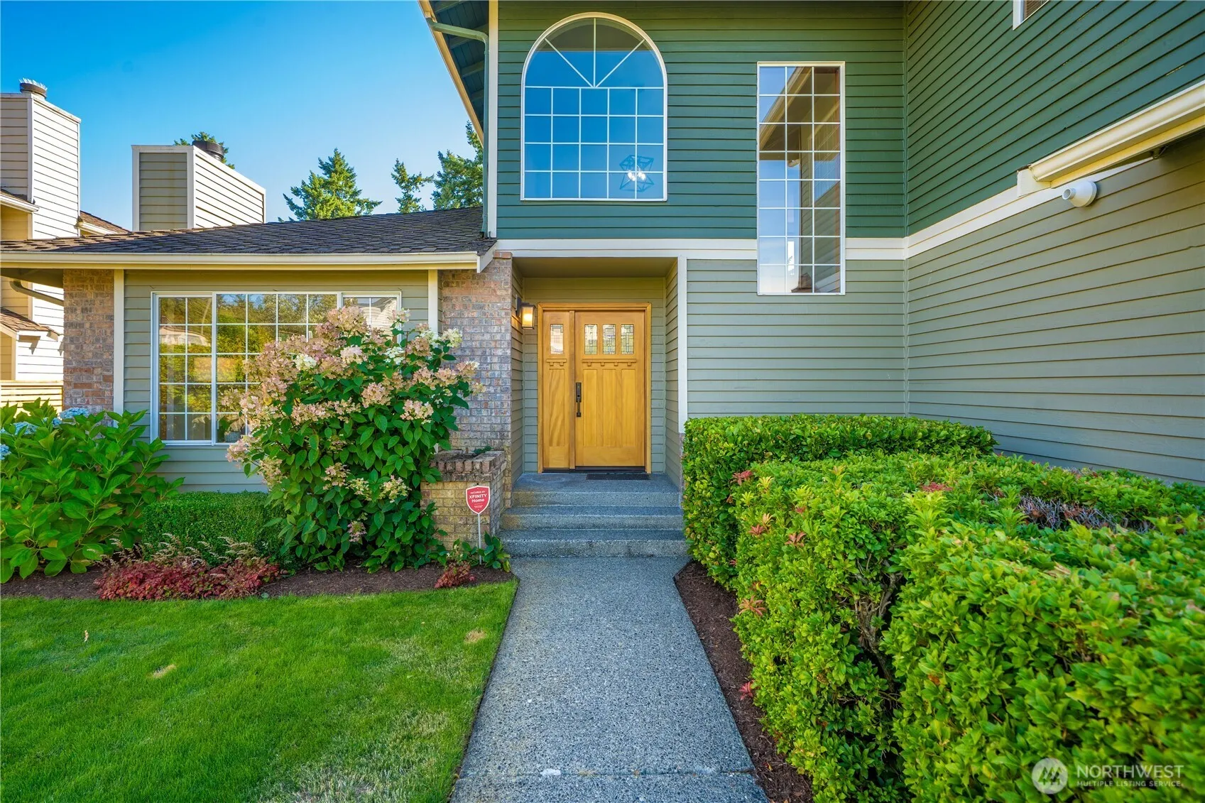 Property photo for 5208 Ridge Drive Ne, Tacoma photo 3
