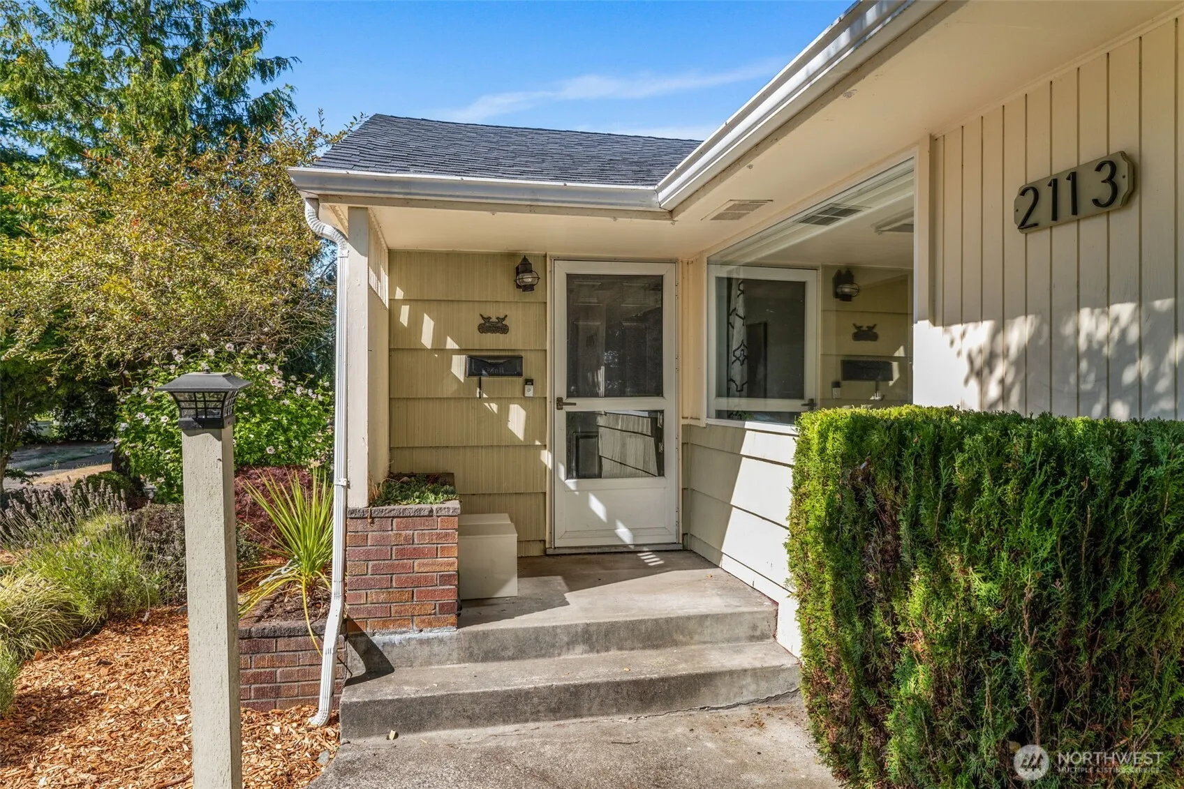 Property photo for 2113 N Highland Street, Tacoma photo 4