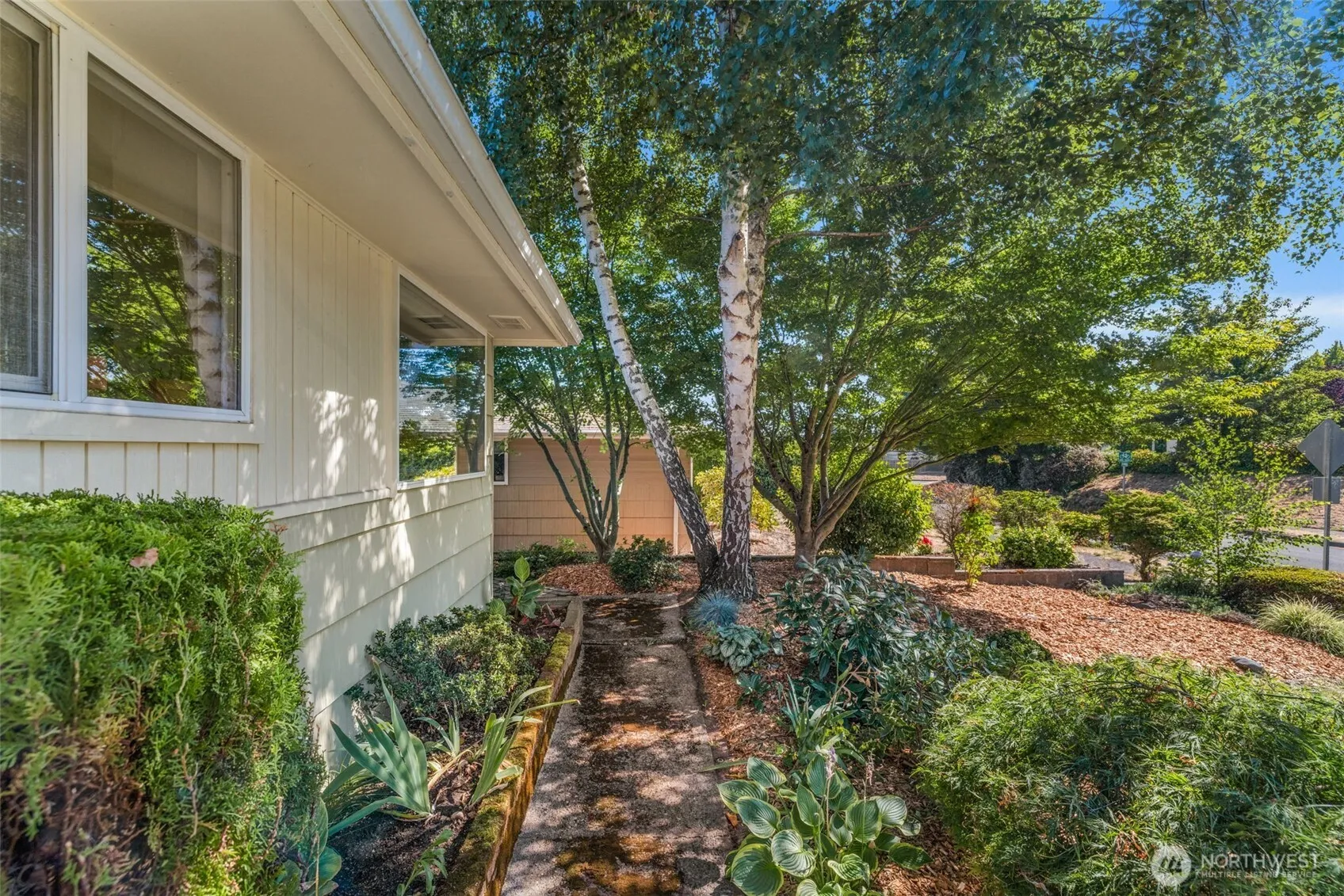 Property photo for 2113 N Highland Street, Tacoma photo 3