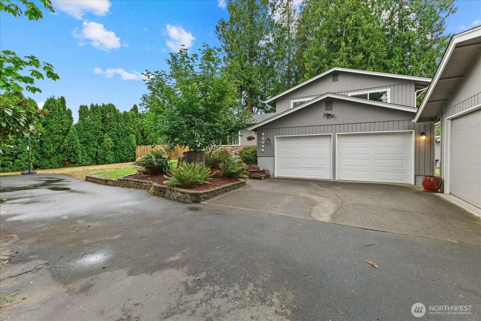 Property photo for 10711 62nd Avenue E, Puyallup photo 2