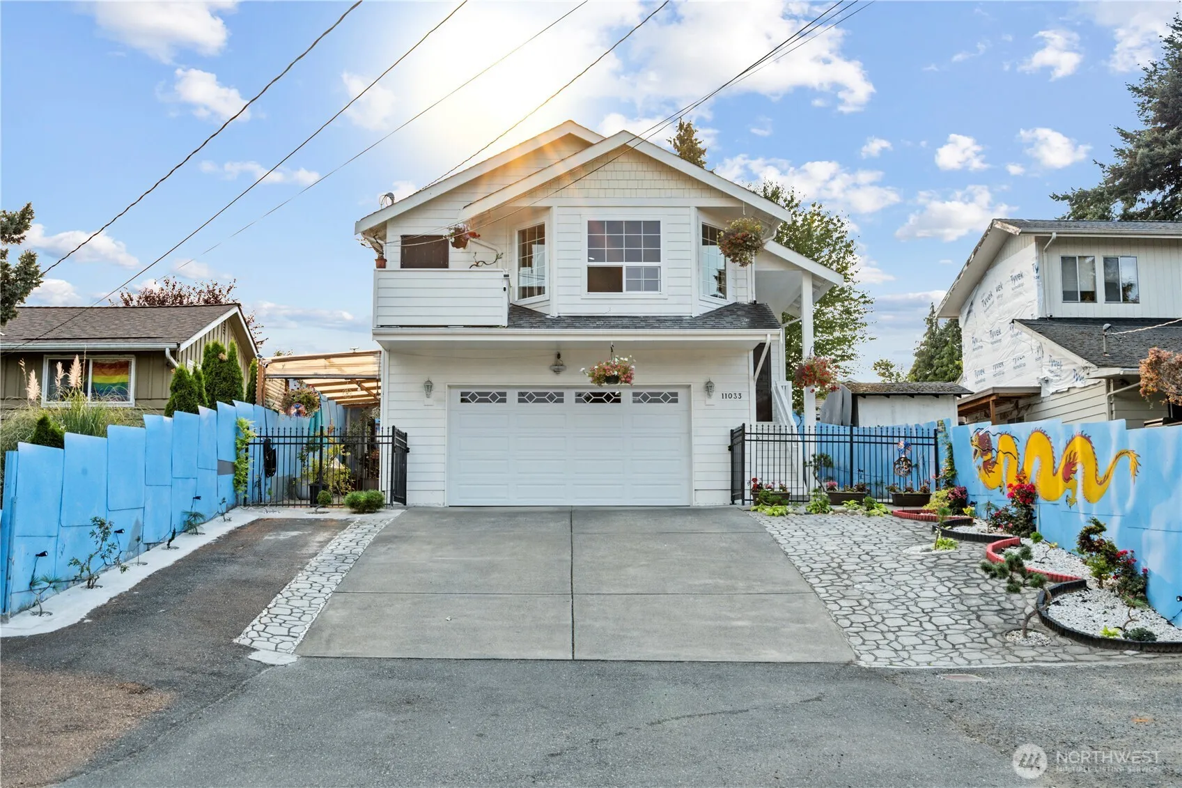 Property photo for 11033 18th Avenue Sw, Seattle photo 2