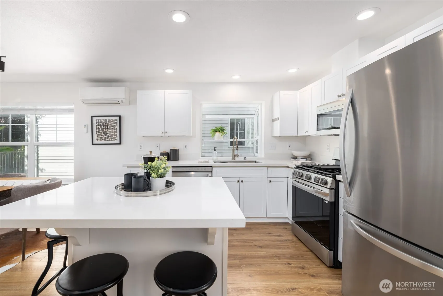 Property photo for 10303 N Evanston Avenue, Seattle photo 5