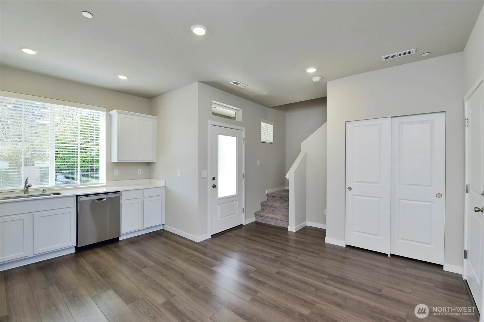 Property photo for 1303 E 53rd Street, Tacoma photo 4