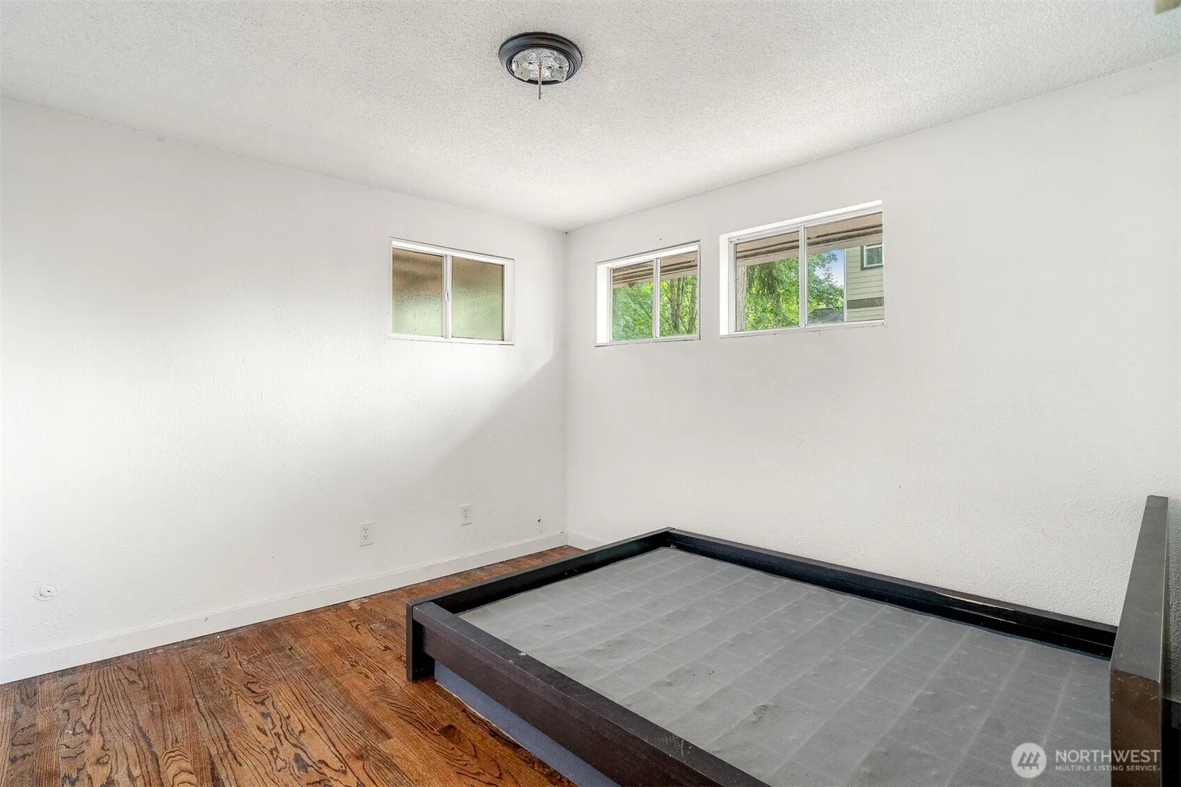 Property photo for 1147 Aberdeen Avenue Ne, Renton photo 5