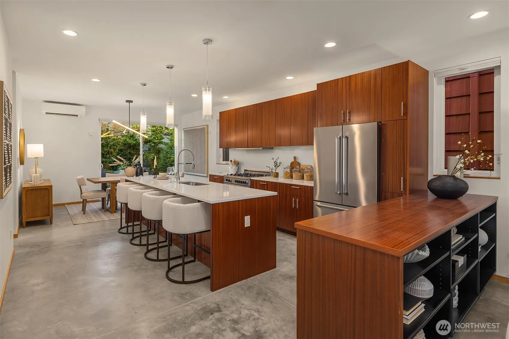 Property photo for 752 N 73rd Street, Seattle photo 5