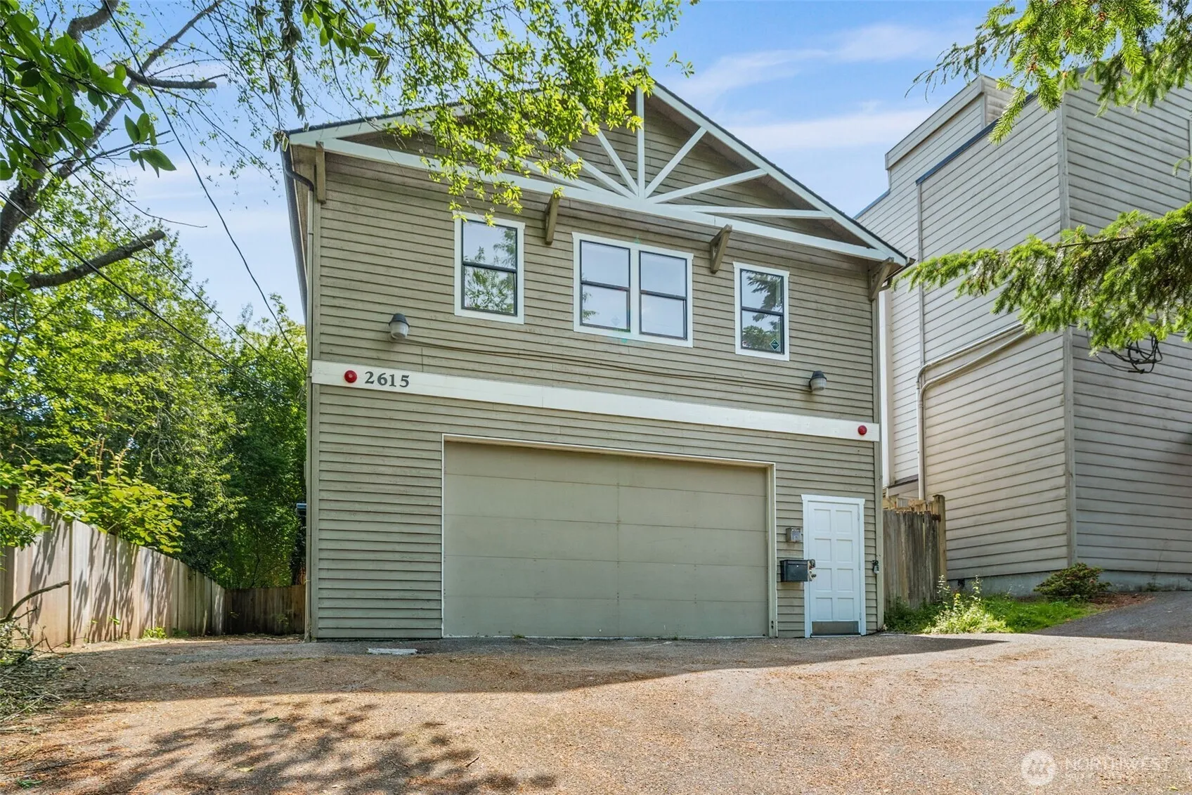 Property photo for 2615 Ne 113th Street, Seattle