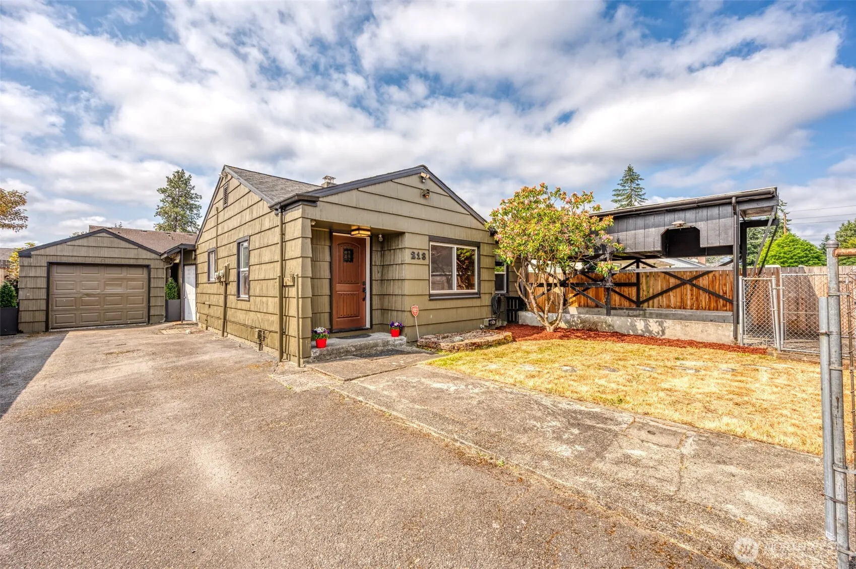 Property photo for 218 125th Street S, Tacoma