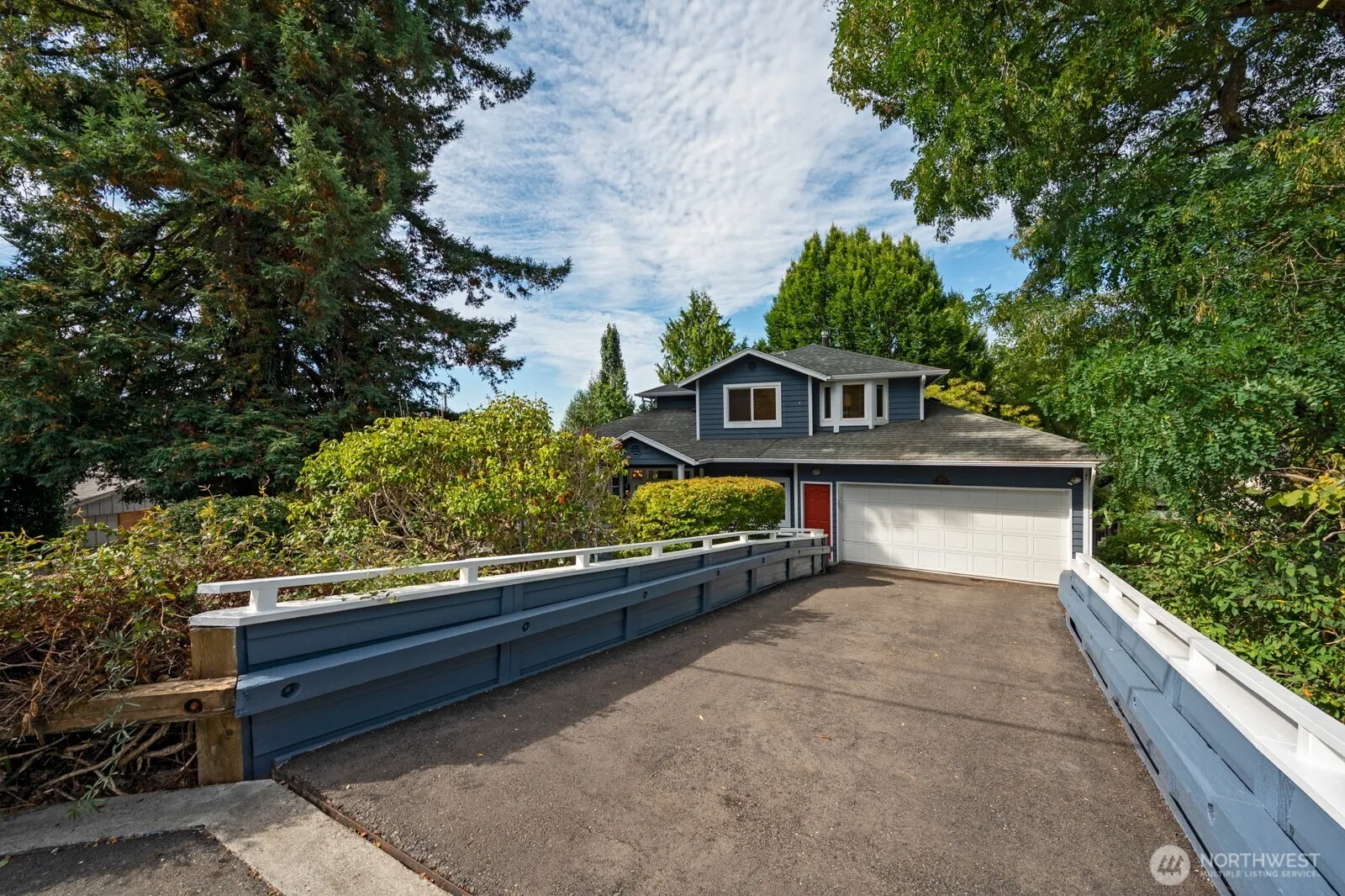 Property photo for 8435 Fauntleroy Place Sw, Seattle photo 2
