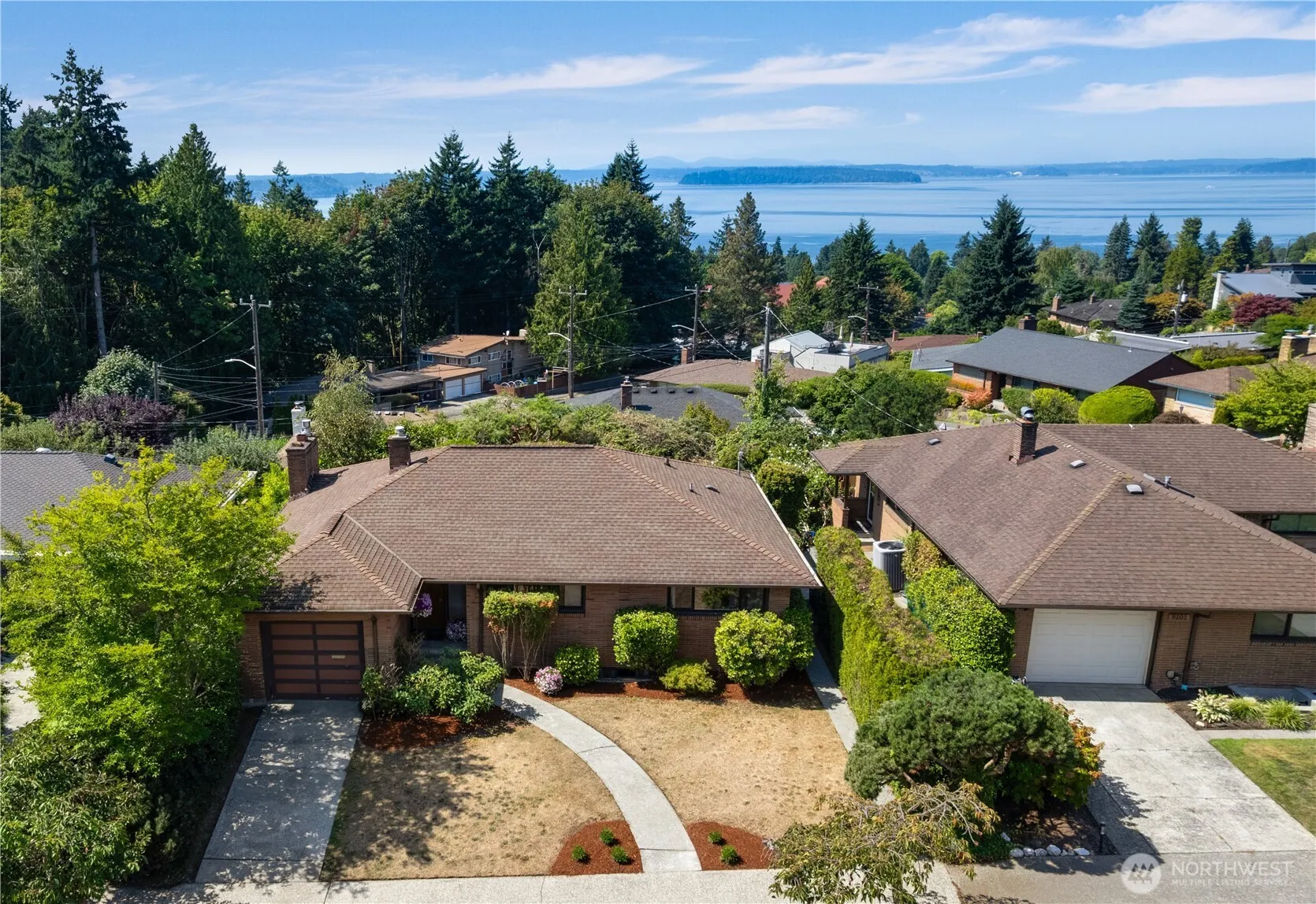 Property photo for 9111 40th Avenue Sw, Seattle photo 2