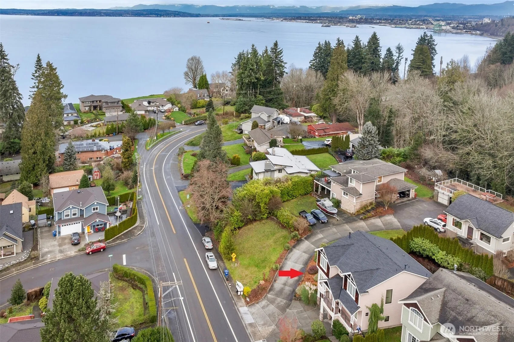 Property photo for 2126 Mukilteo Boulevard, Everett